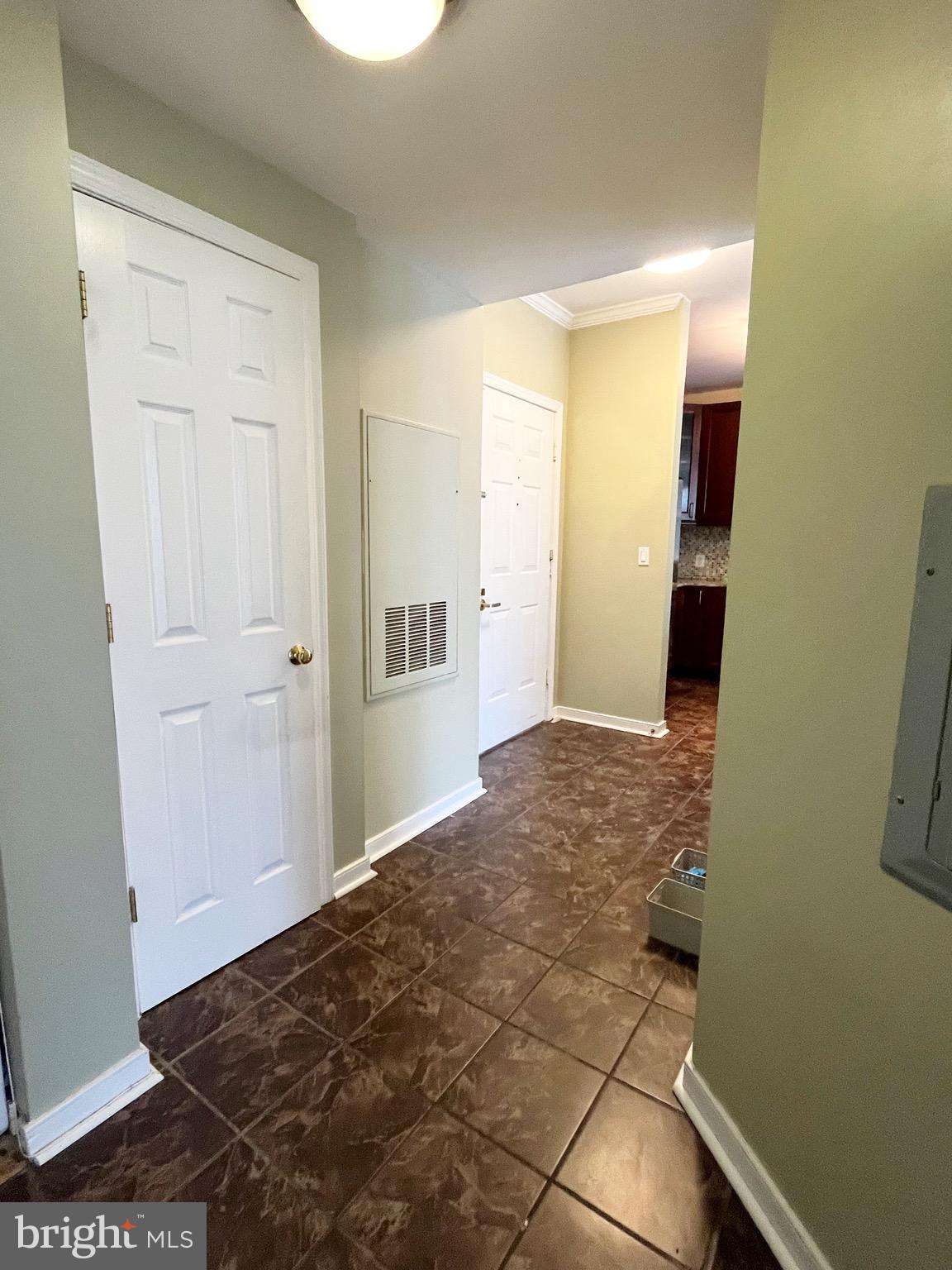 LILLIAN COURT AT TYSONS 11 - Residential Lease