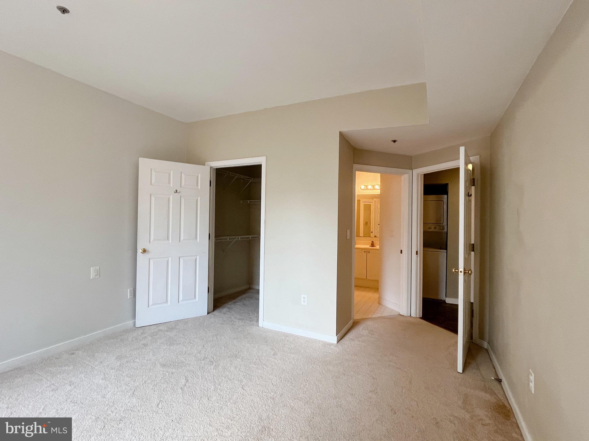 LILLIAN COURT AT TYSONS 11 - Residential Lease