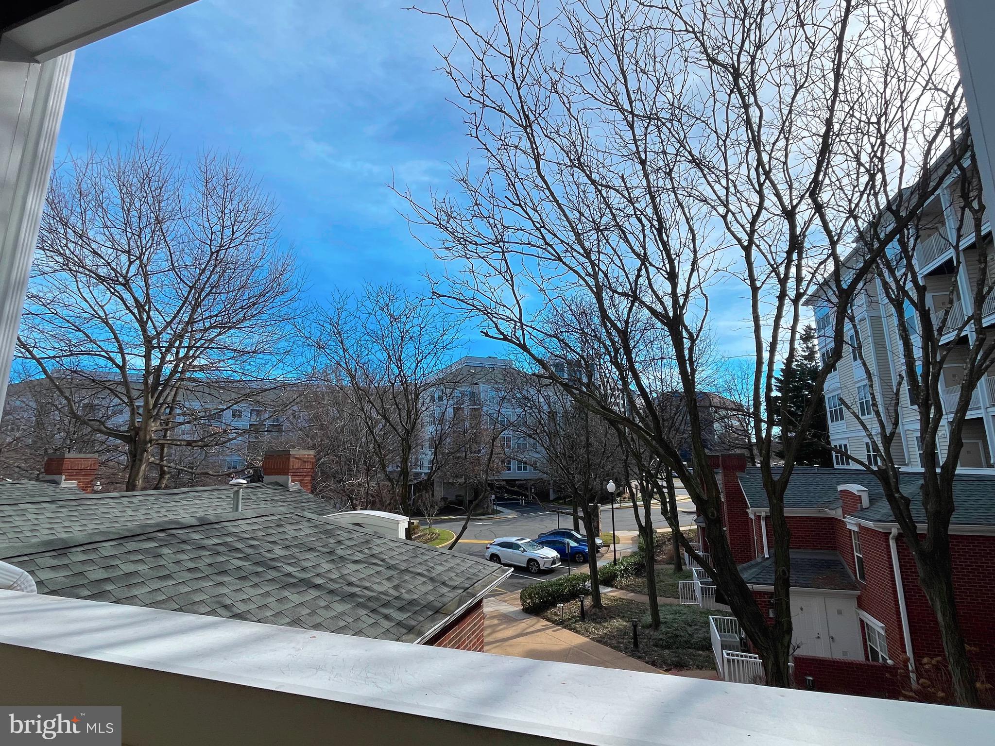 LILLIAN COURT AT TYSONS 11 - Residential Lease