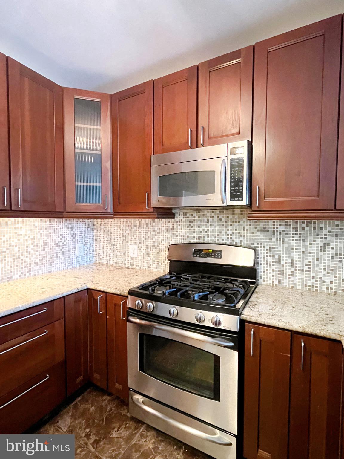 LILLIAN COURT AT TYSONS 11 - Residential Lease