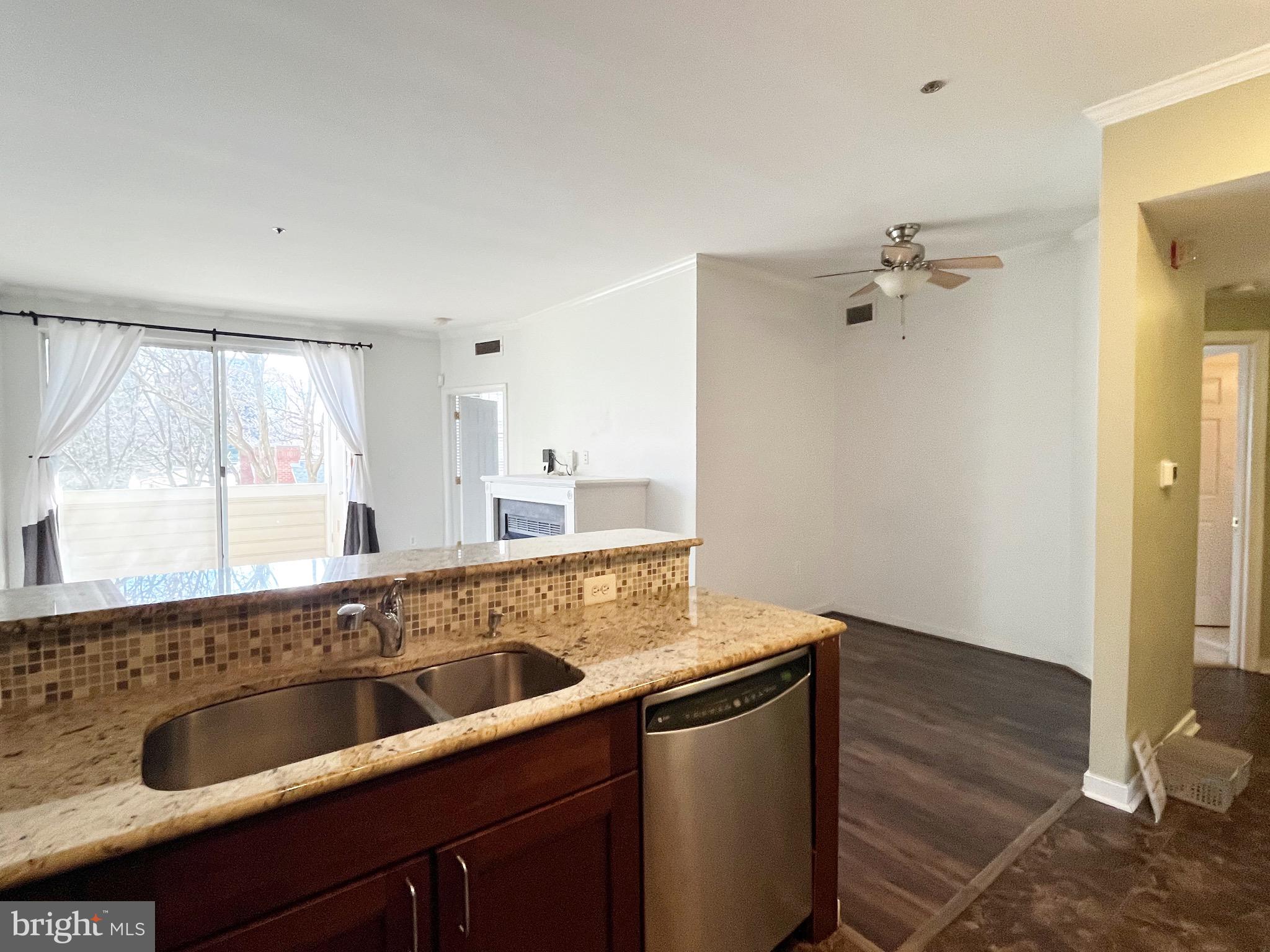 LILLIAN COURT AT TYSONS 11 - Residential Lease