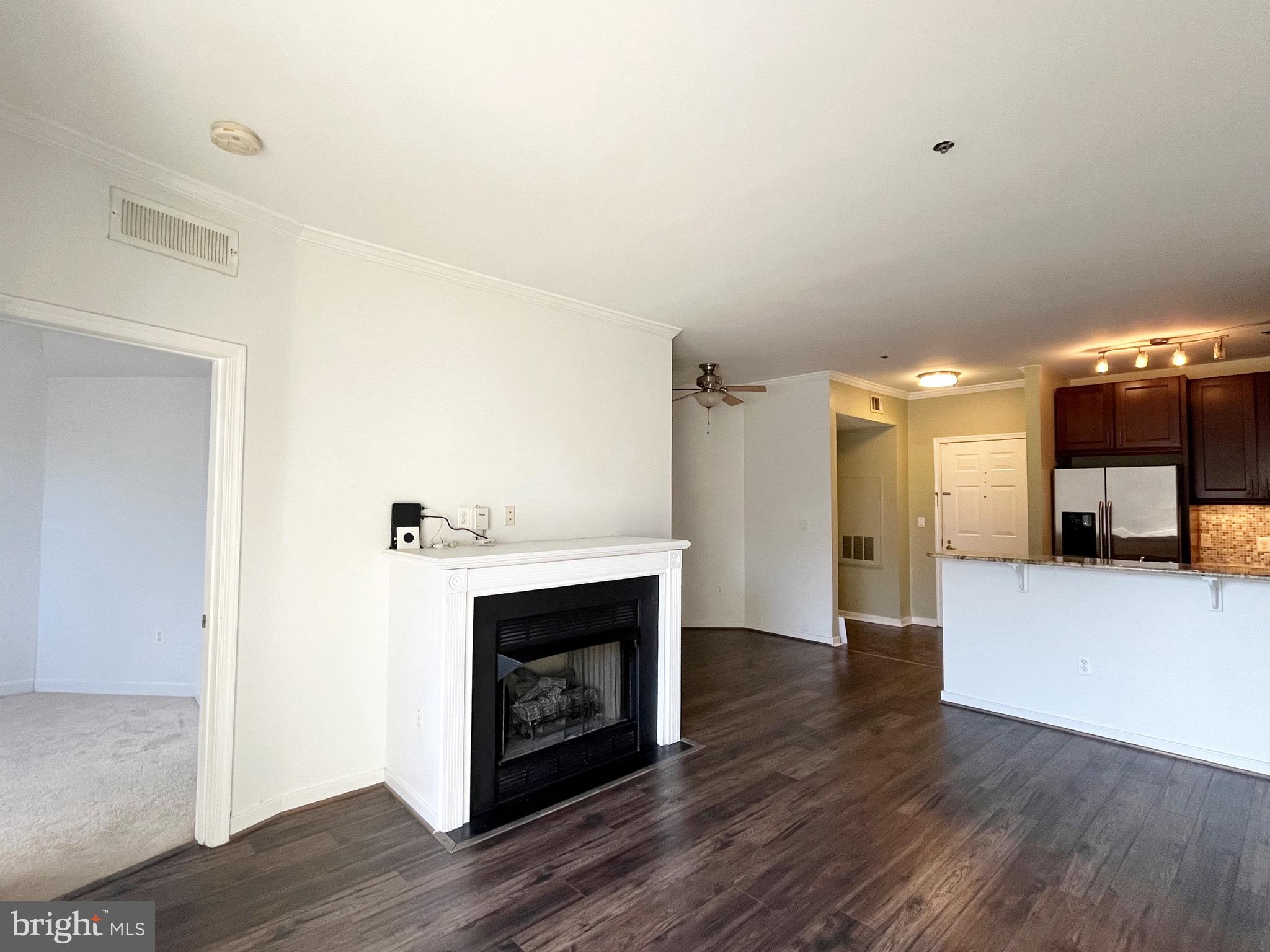 LILLIAN COURT AT TYSONS 11 - Residential Lease
