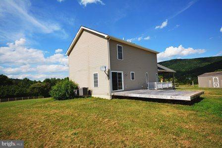 BUCK MOUNTAIN VIEW - Residential