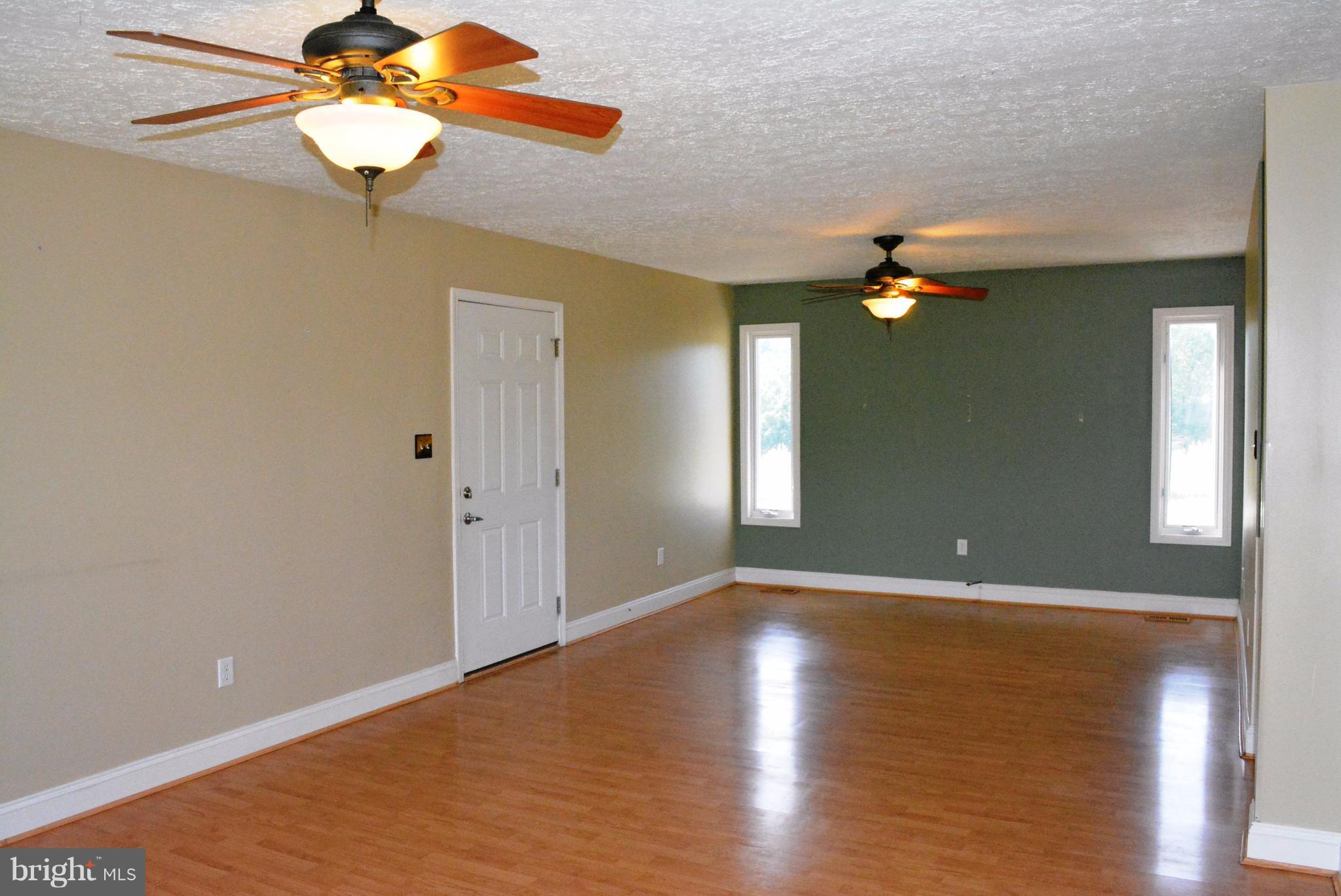 BUCK MOUNTAIN VIEW - Residential