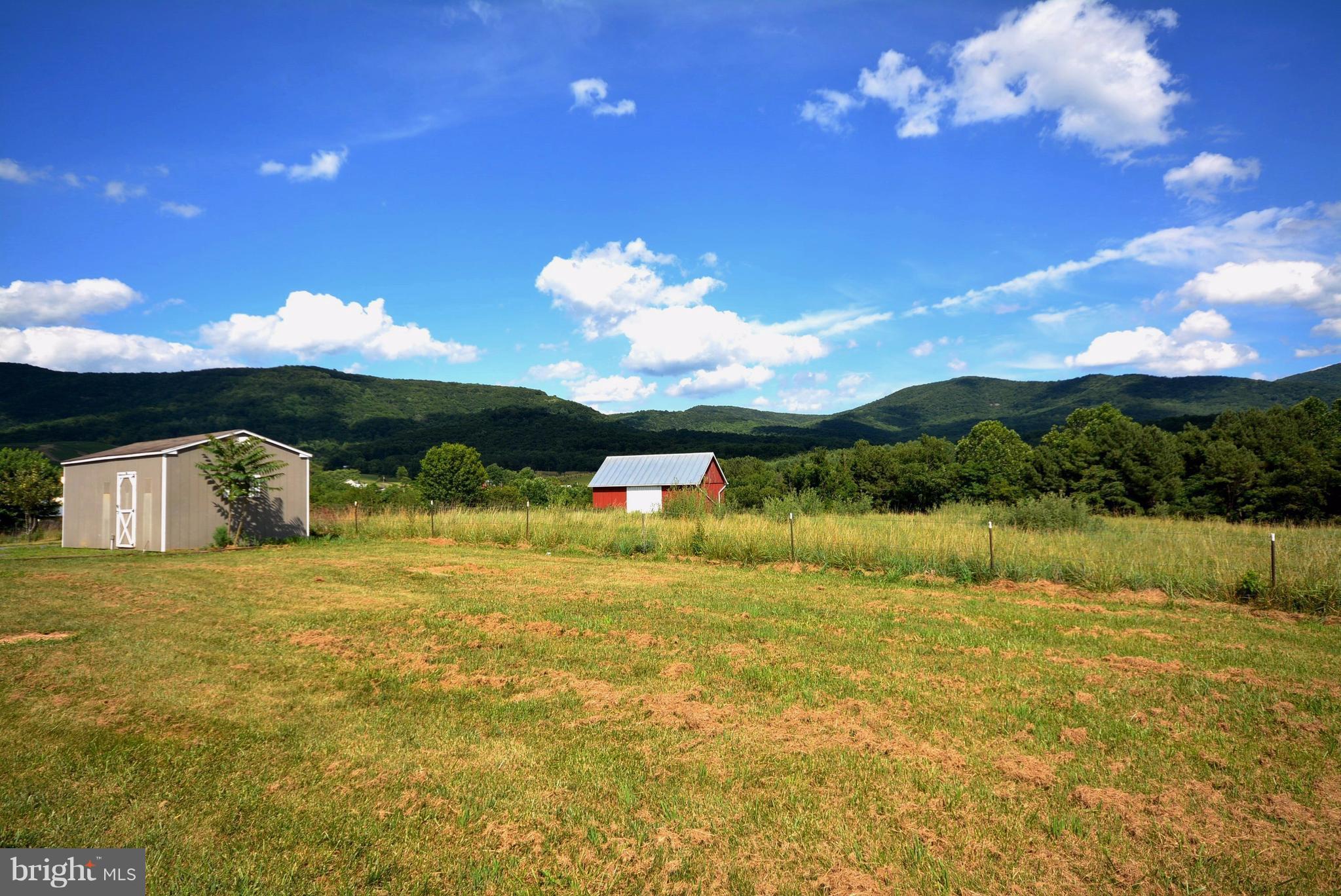 BUCK MOUNTAIN VIEW - Residential