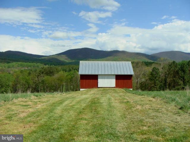 BUCK MOUNTAIN VIEW - Residential