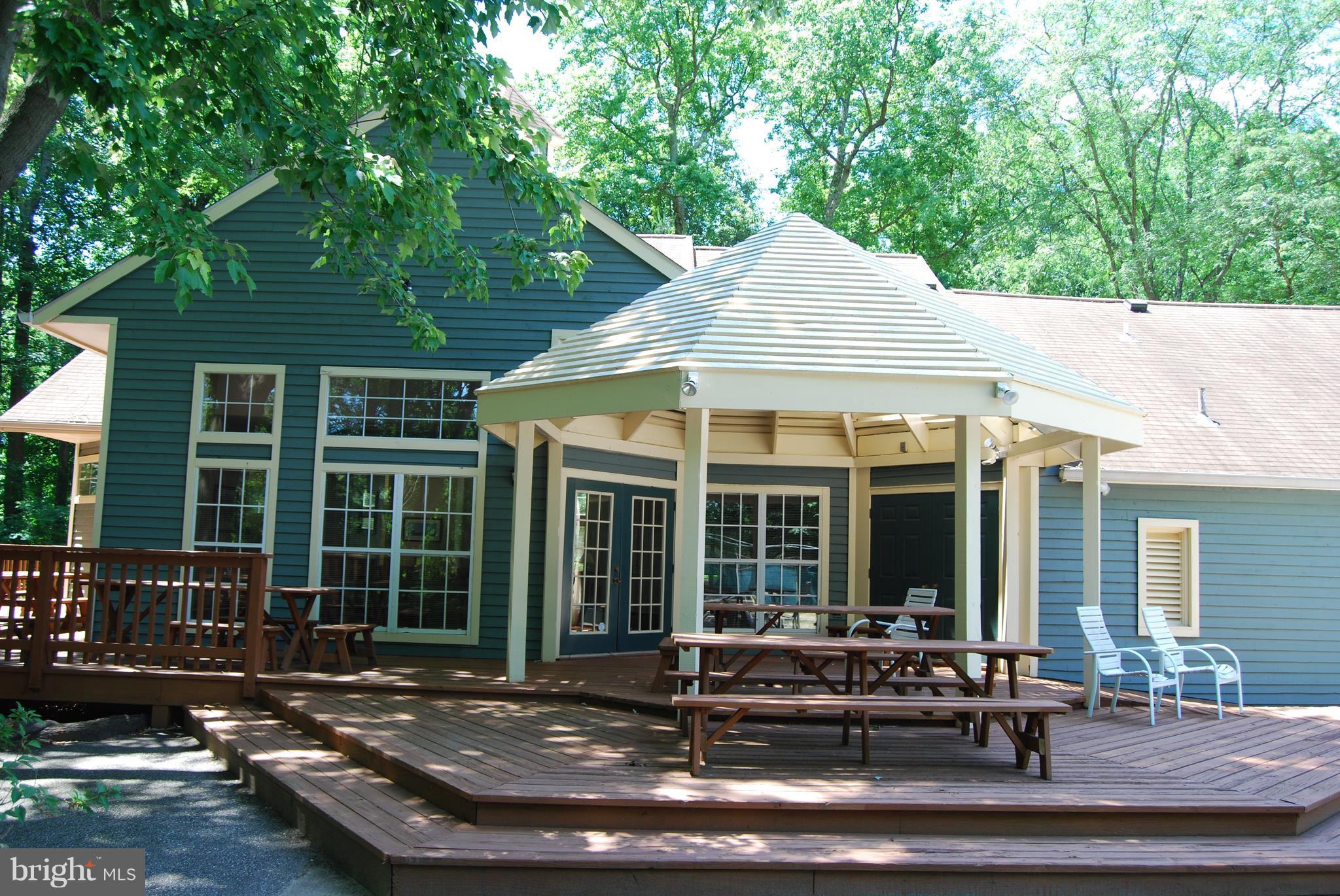 MARINERS POINT - Residential