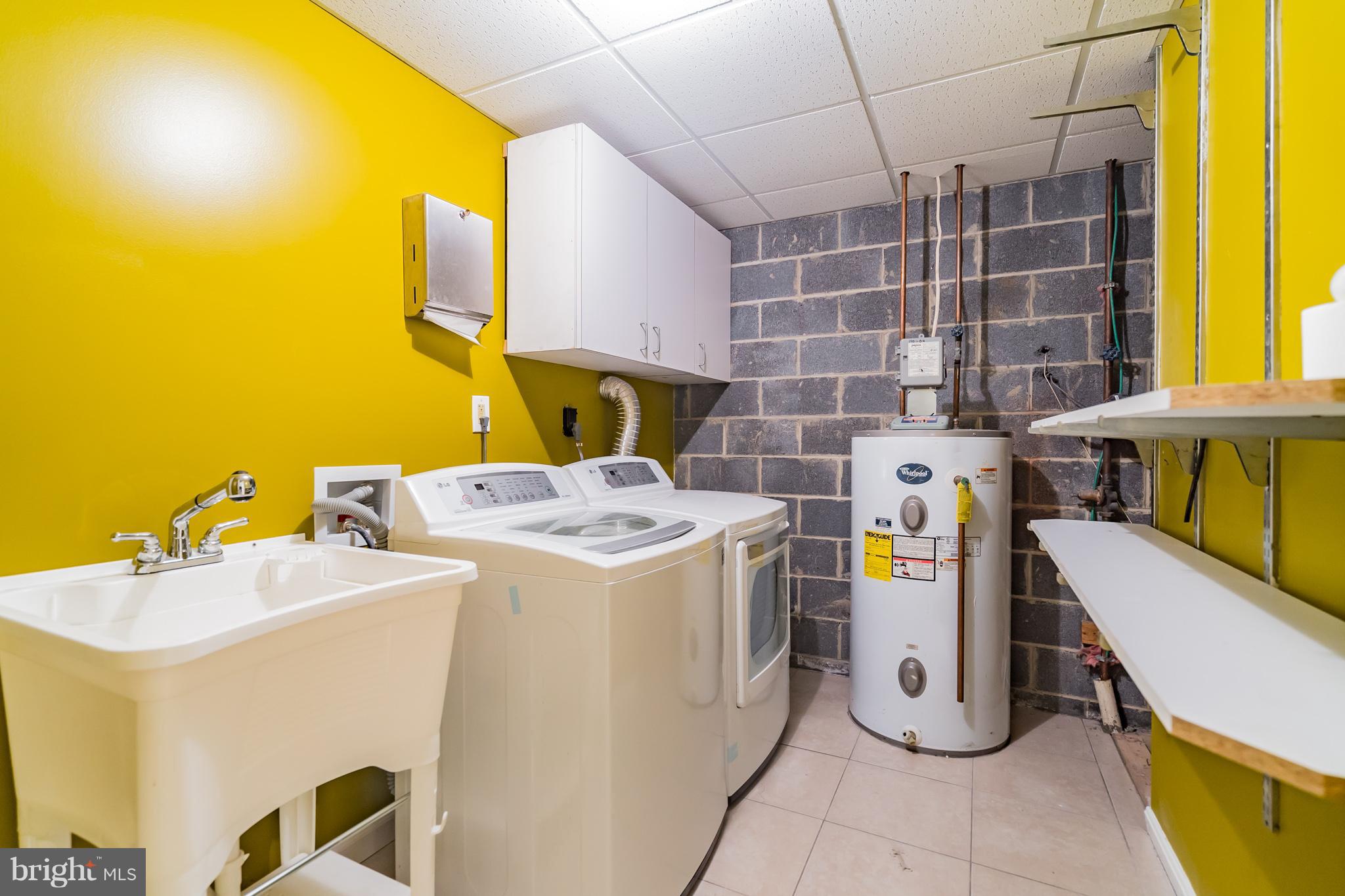 NEW ORCHARD ESTATES - Residential