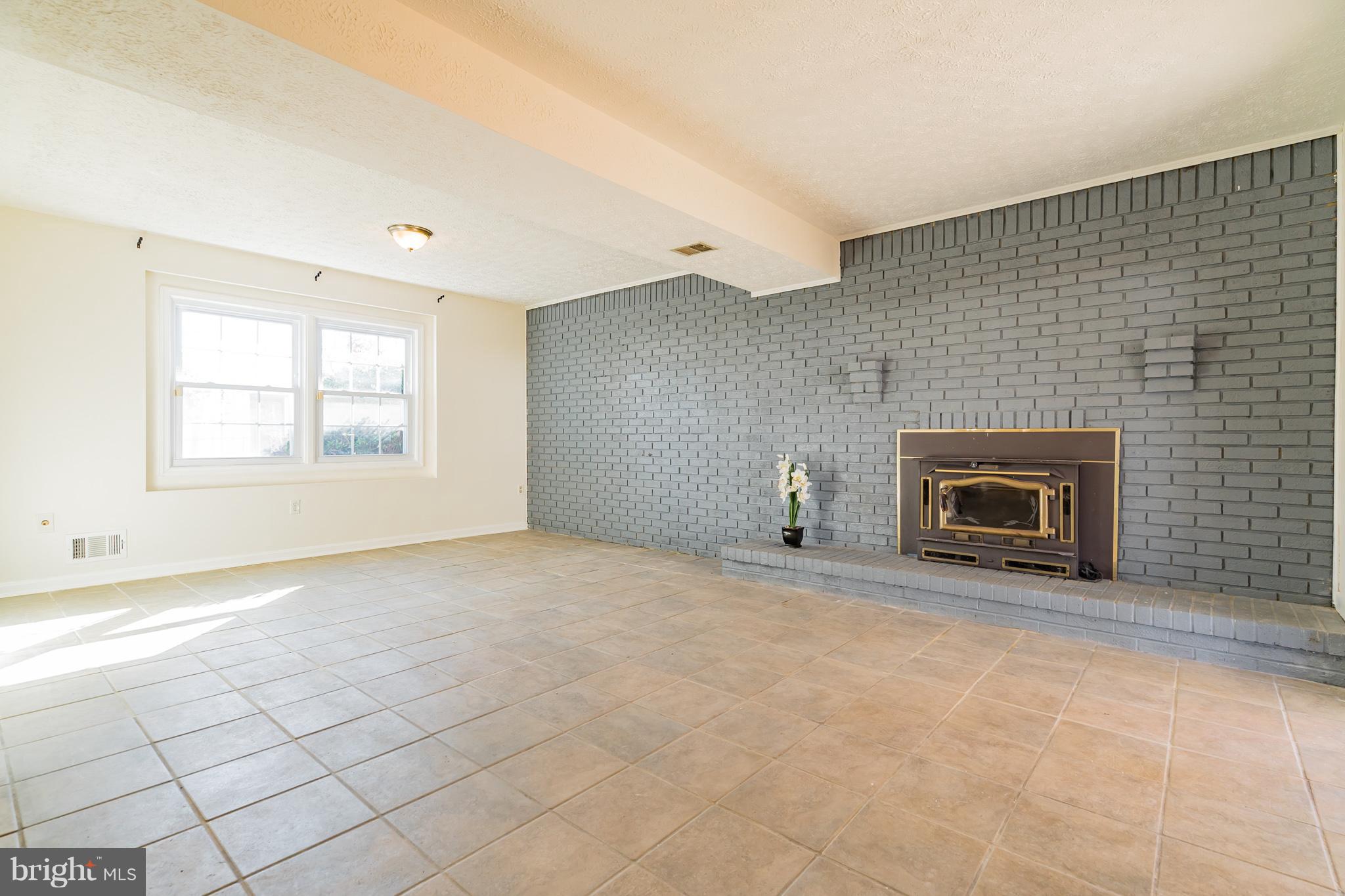 NEW ORCHARD ESTATES - Residential