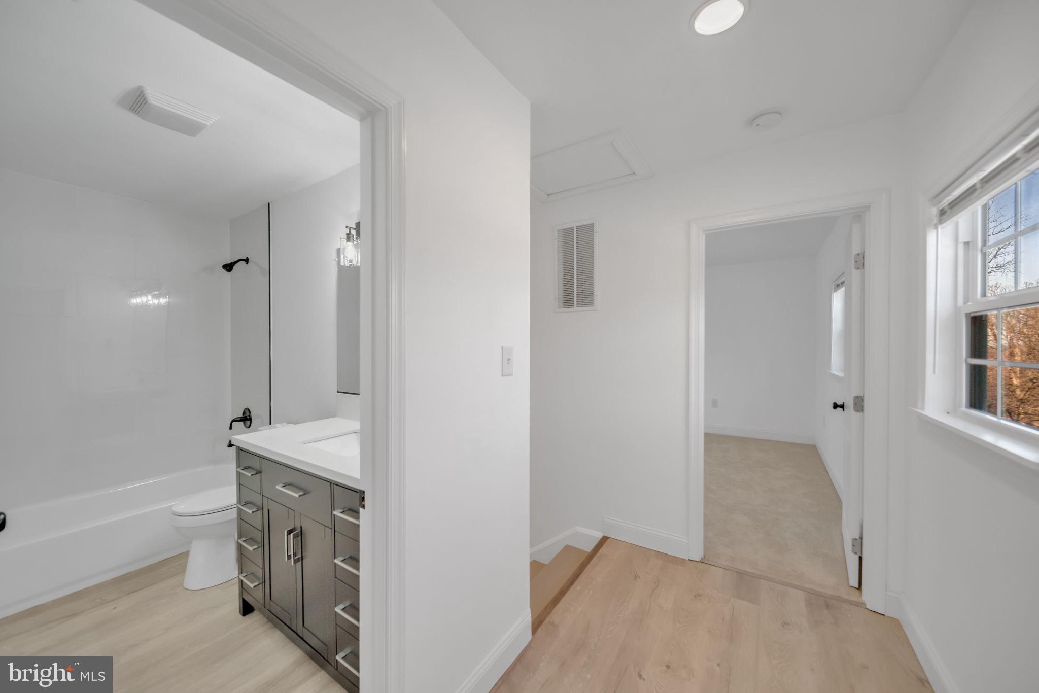 SHEN FARMS MT LAKE - Residential