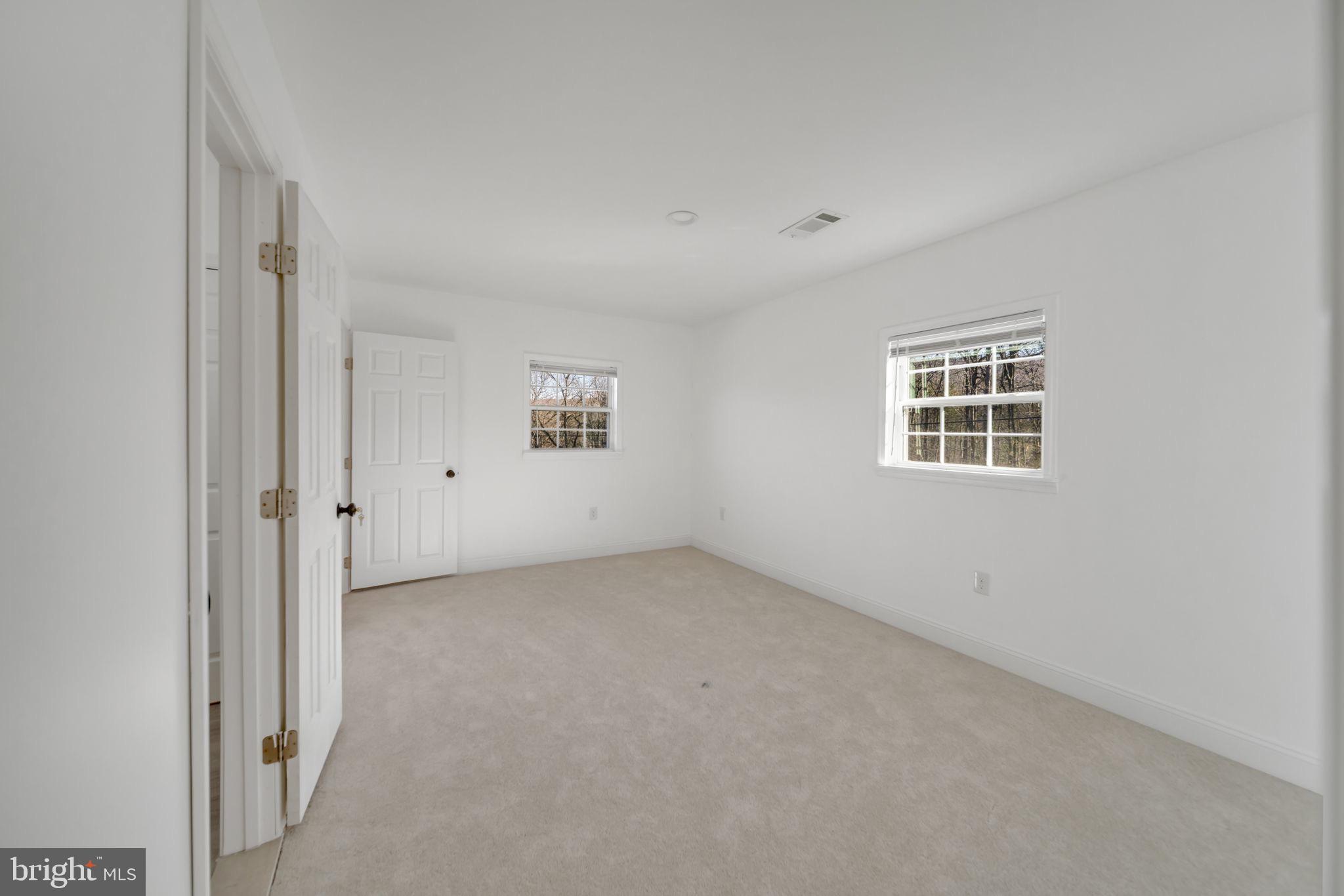 SHEN FARMS MT LAKE - Residential