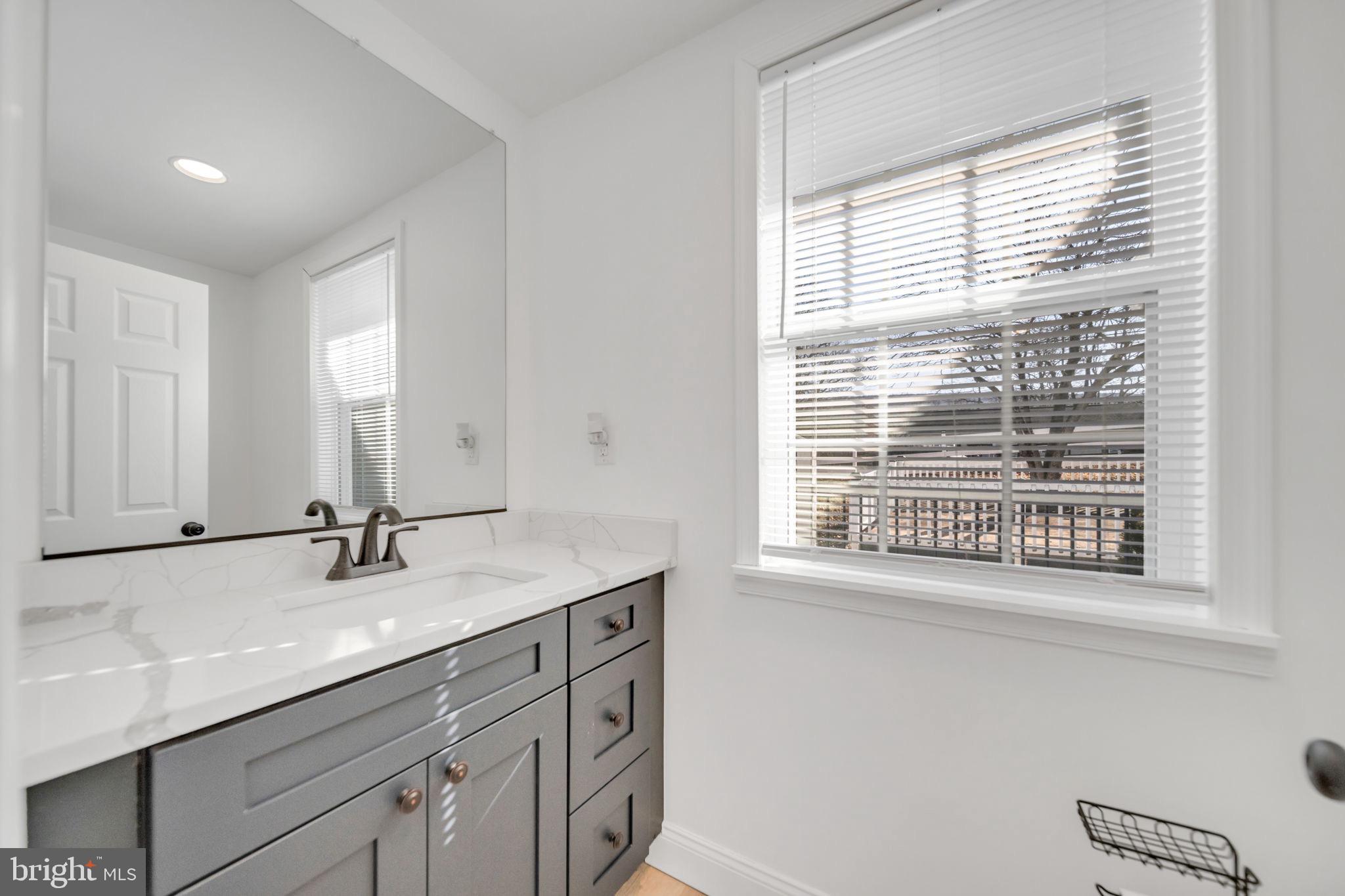 SHEN FARMS MT LAKE - Residential