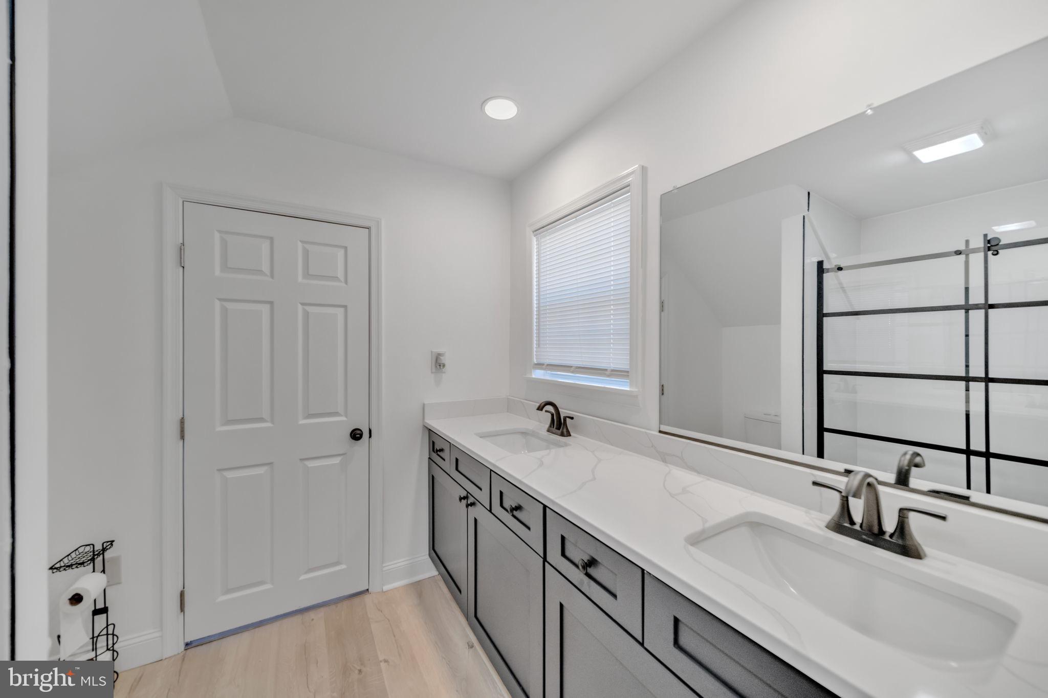 SHEN FARMS MT LAKE - Residential