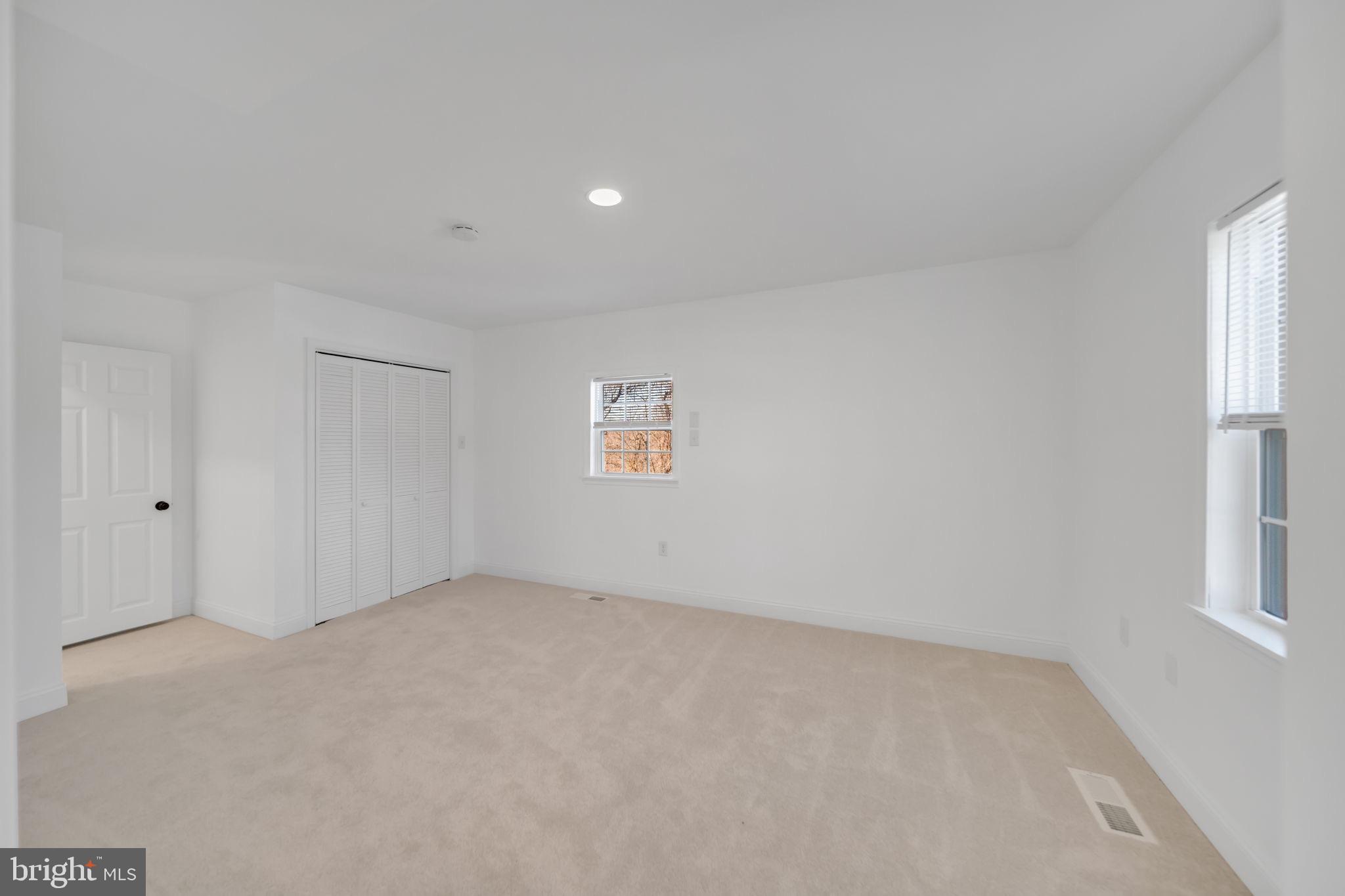 SHEN FARMS MT LAKE - Residential