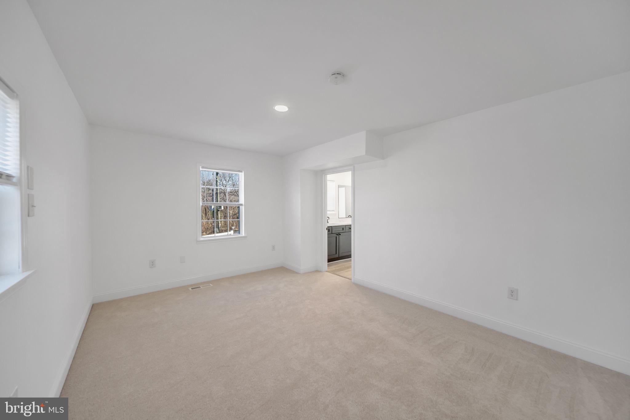 SHEN FARMS MT LAKE - Residential