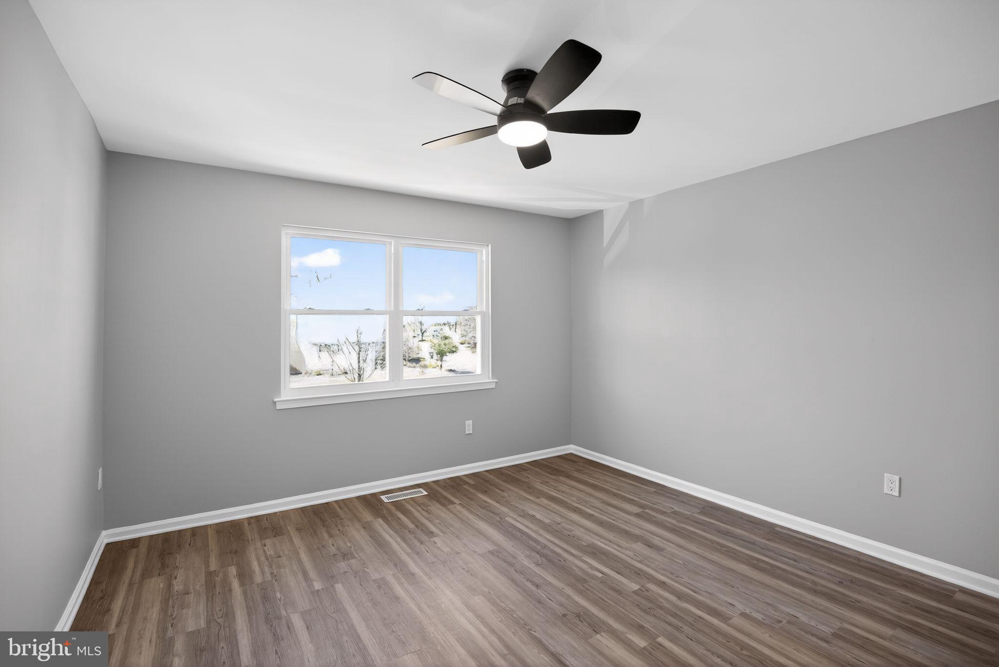 BROOKSIDE - Residential