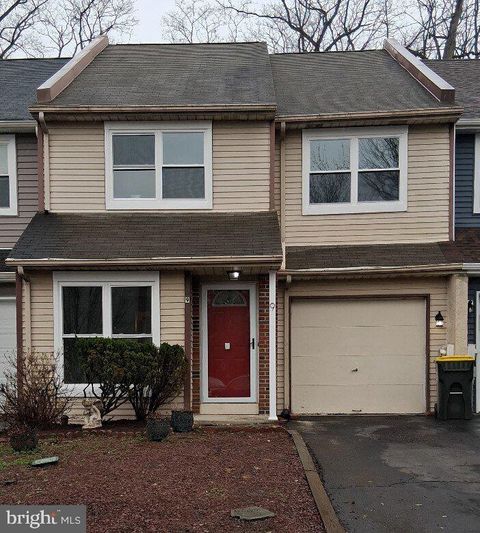 9 E RIDGE MEWS NEWTOWN PA 18940