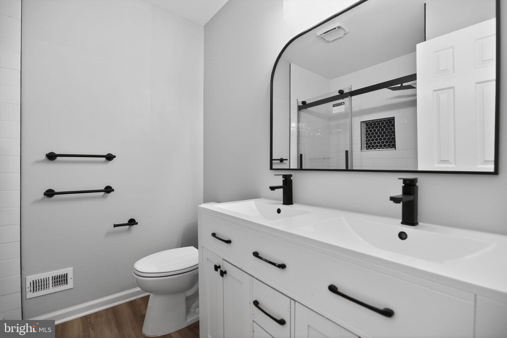 BROOKSIDE - Residential