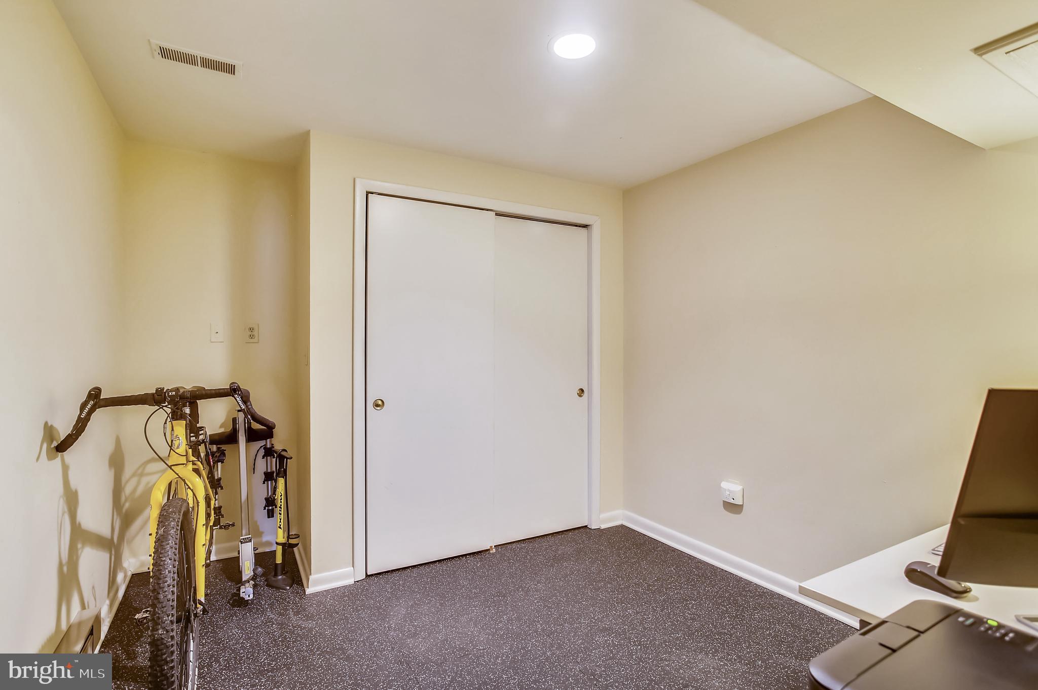 BUCKINGHAM MANOR - Residential