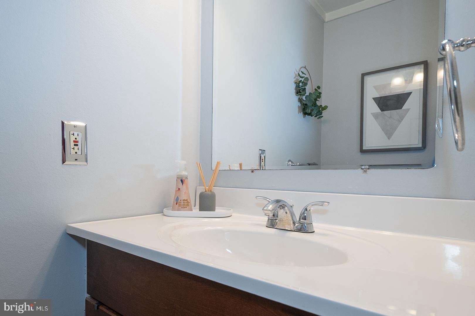 SUMMIT HOUSE - Residential