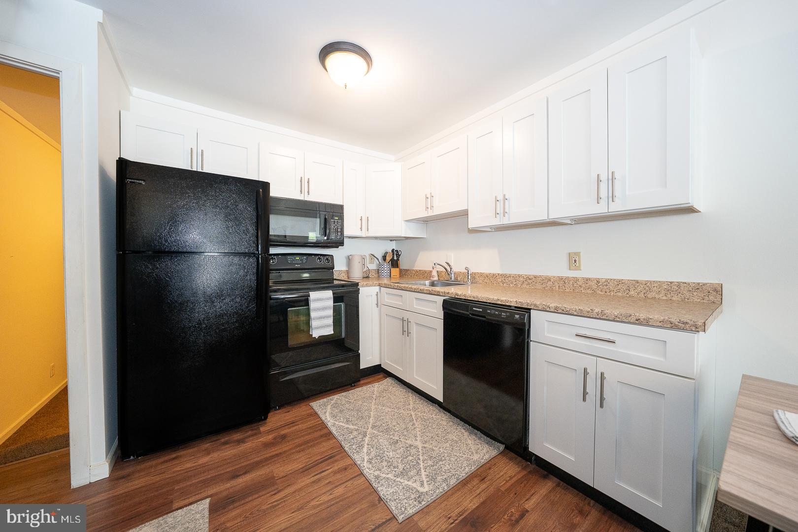 SUMMIT HOUSE - Residential