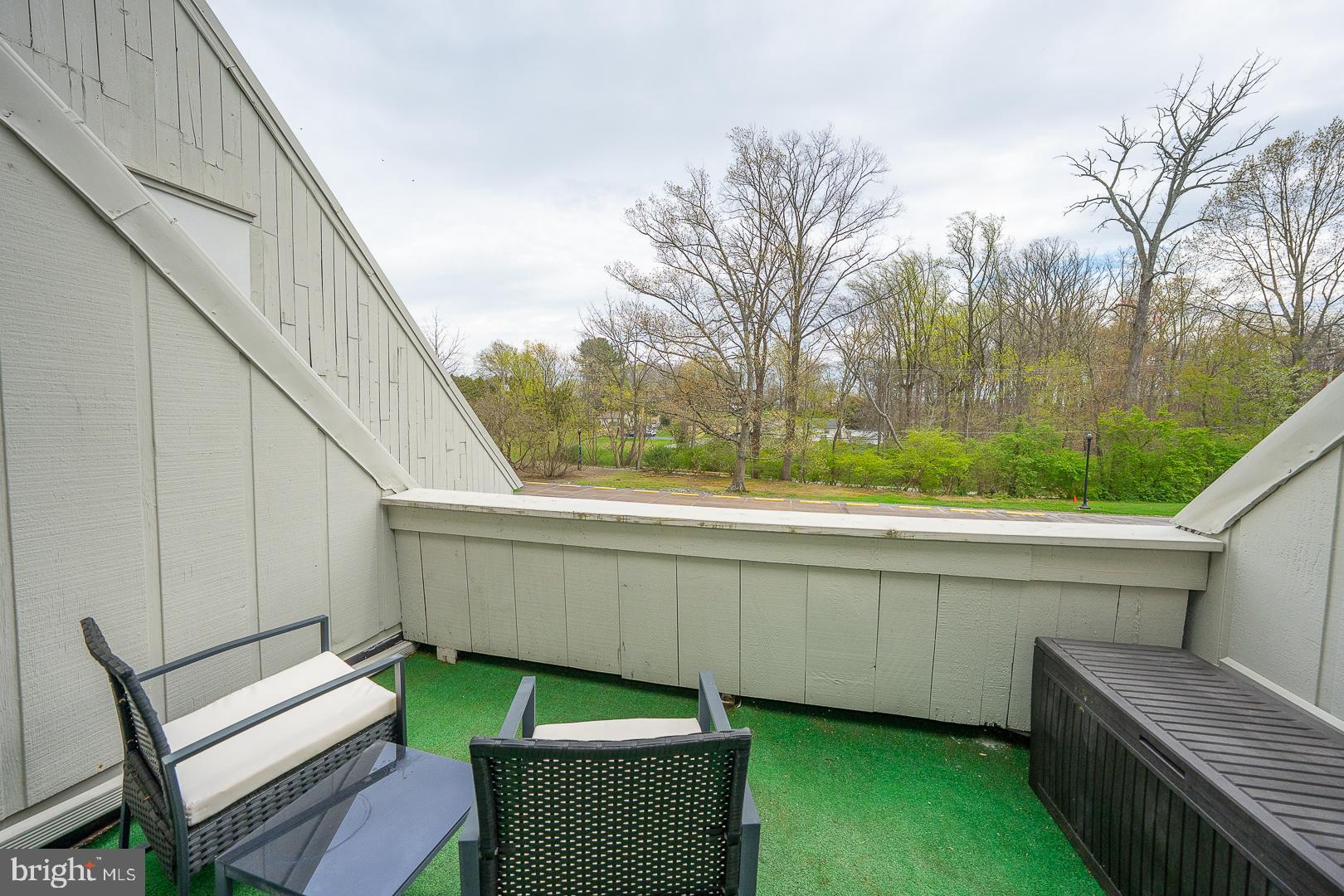 SUMMIT HOUSE - Residential