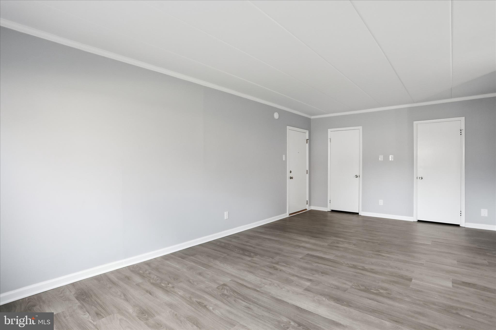 COUNTRY CLUB GREEN - Residential