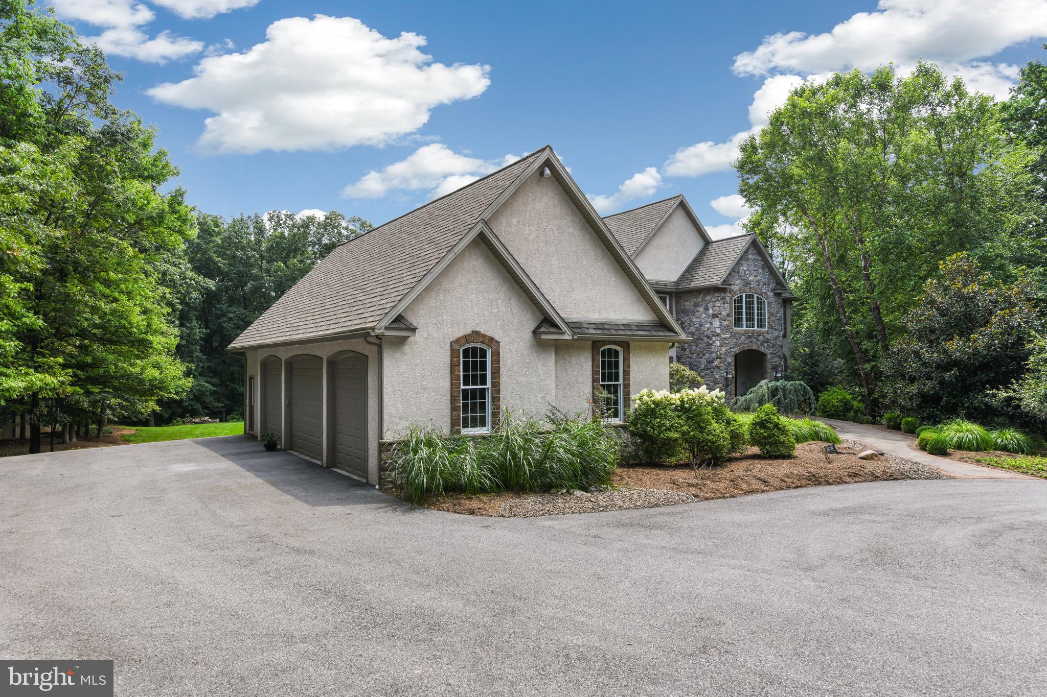 THE VINEYARDS - Residential
