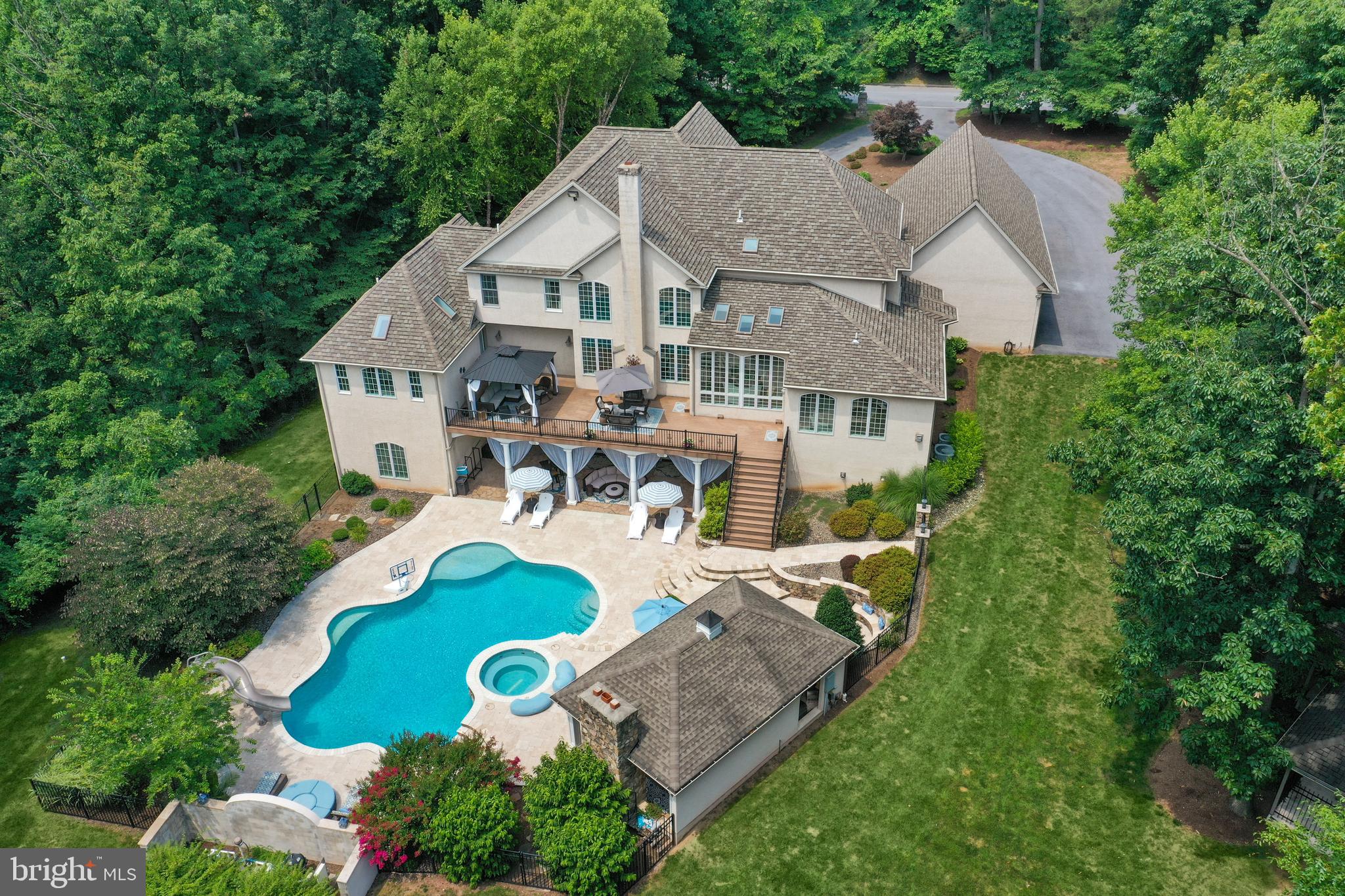 THE VINEYARDS - Residential