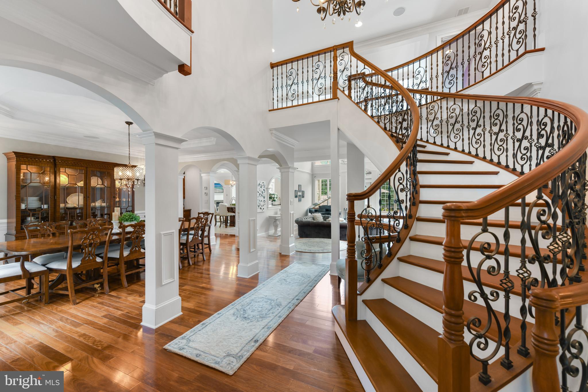 THE VINEYARDS - Residential