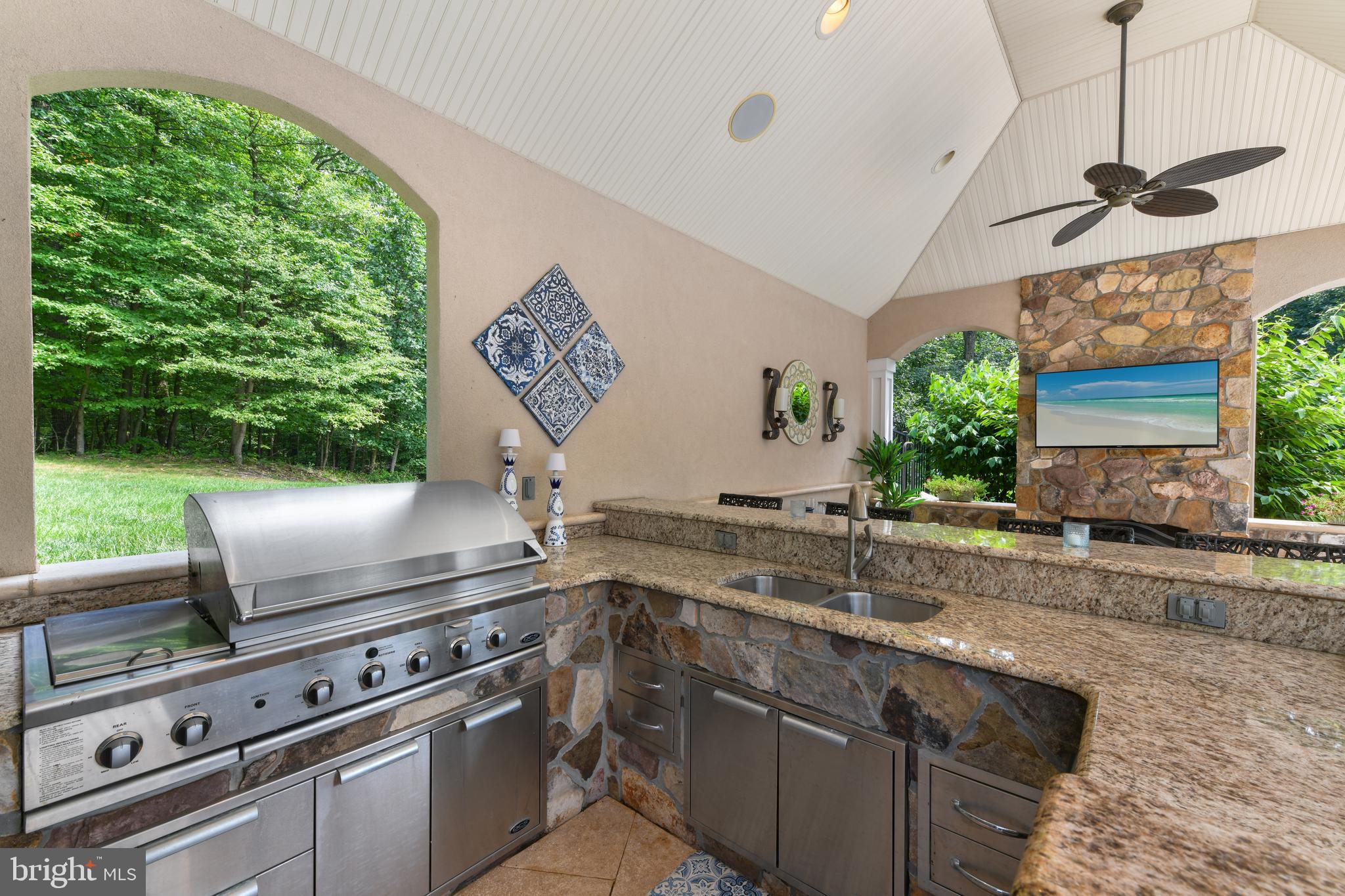 THE VINEYARDS - Residential