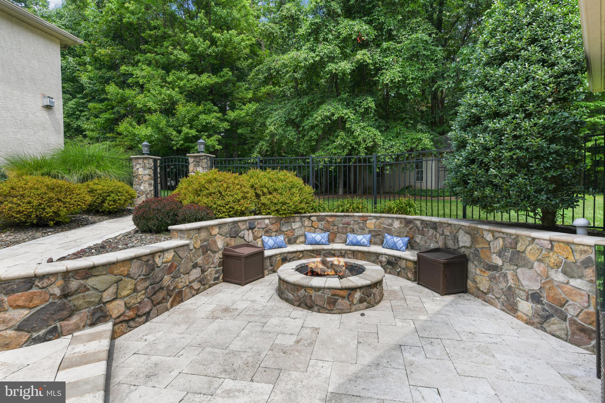 THE VINEYARDS - Residential