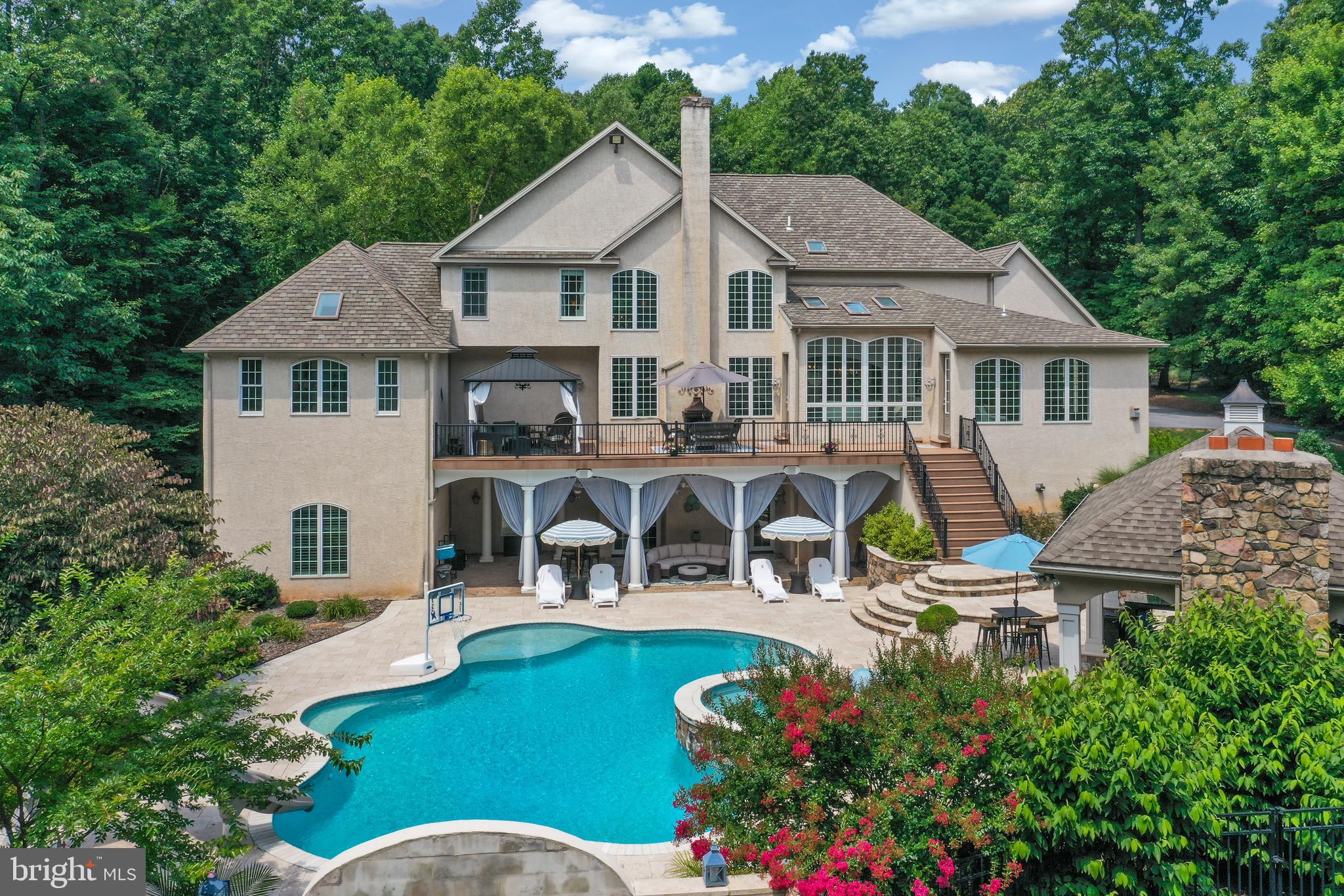 THE VINEYARDS - Residential