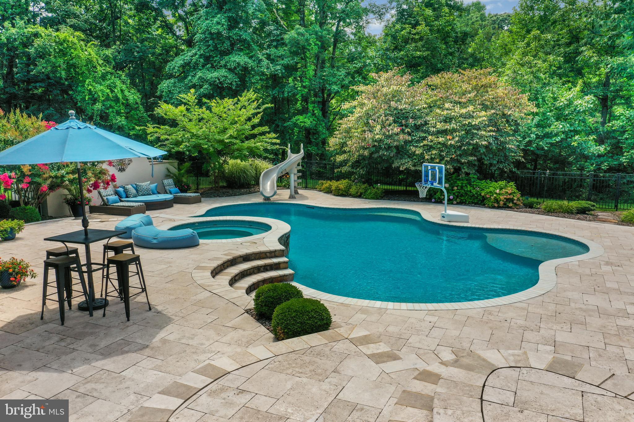 THE VINEYARDS - Residential