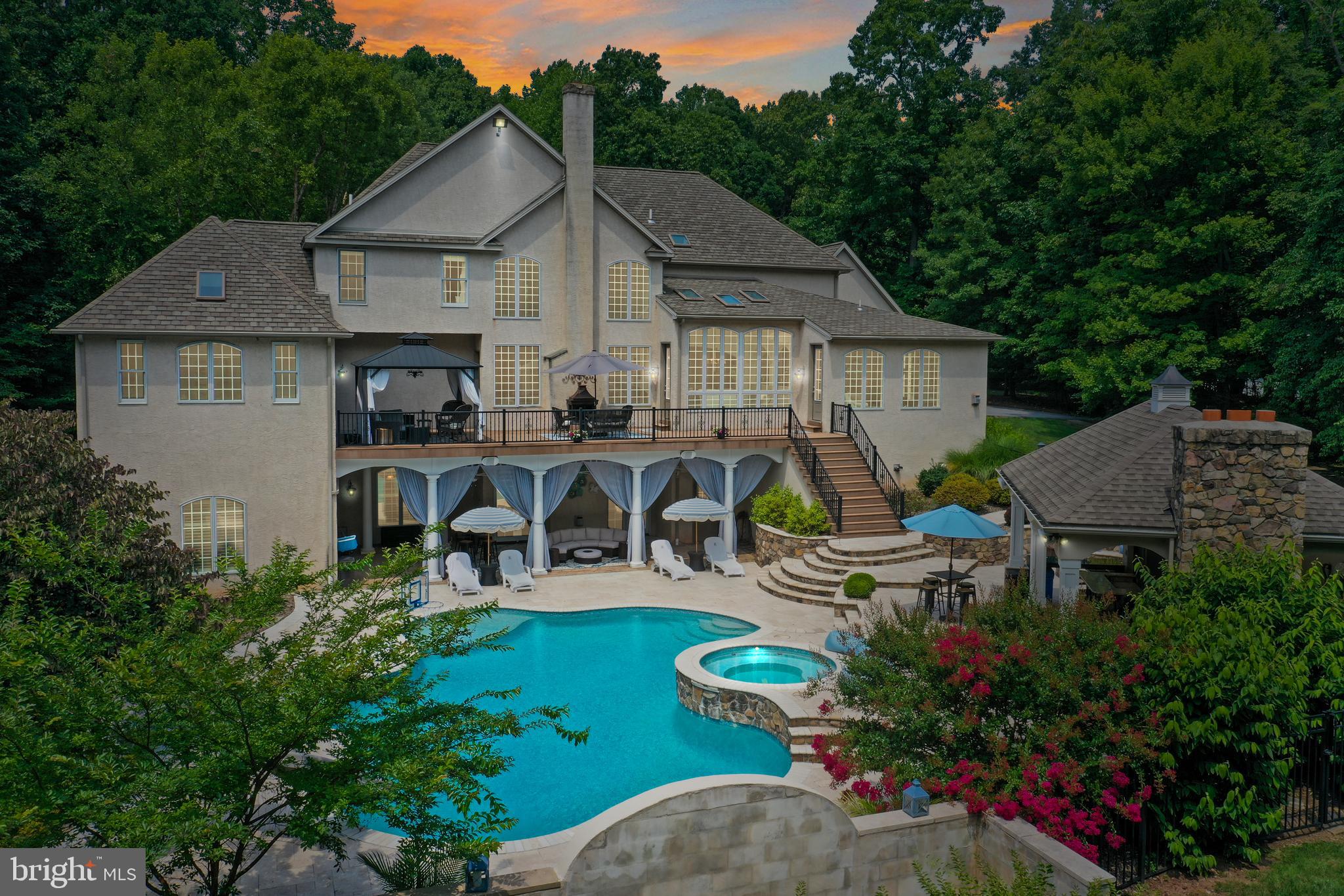 THE VINEYARDS - Residential