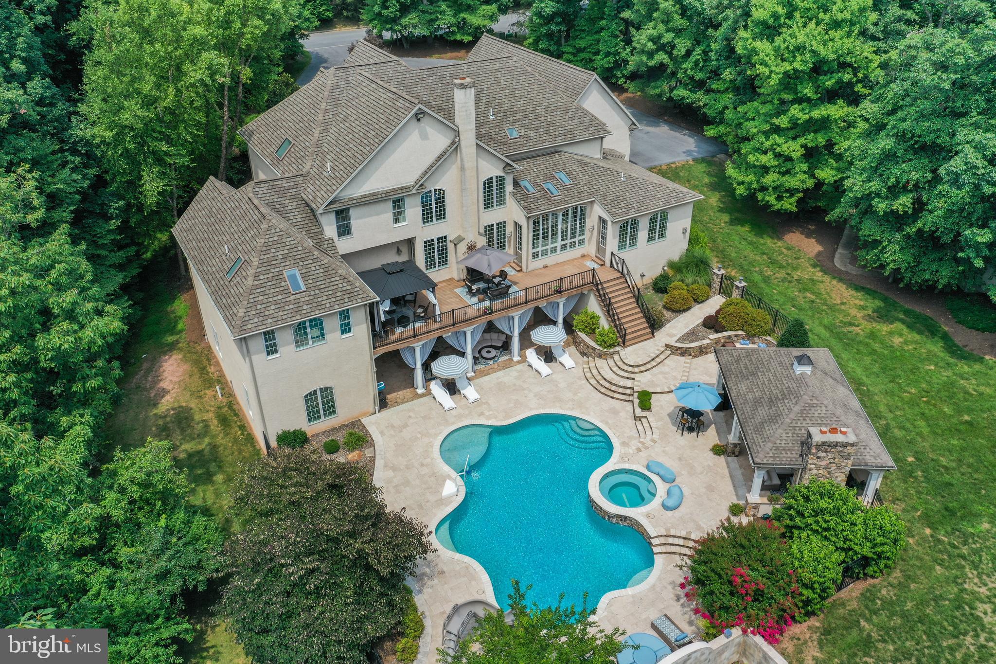 THE VINEYARDS - Residential