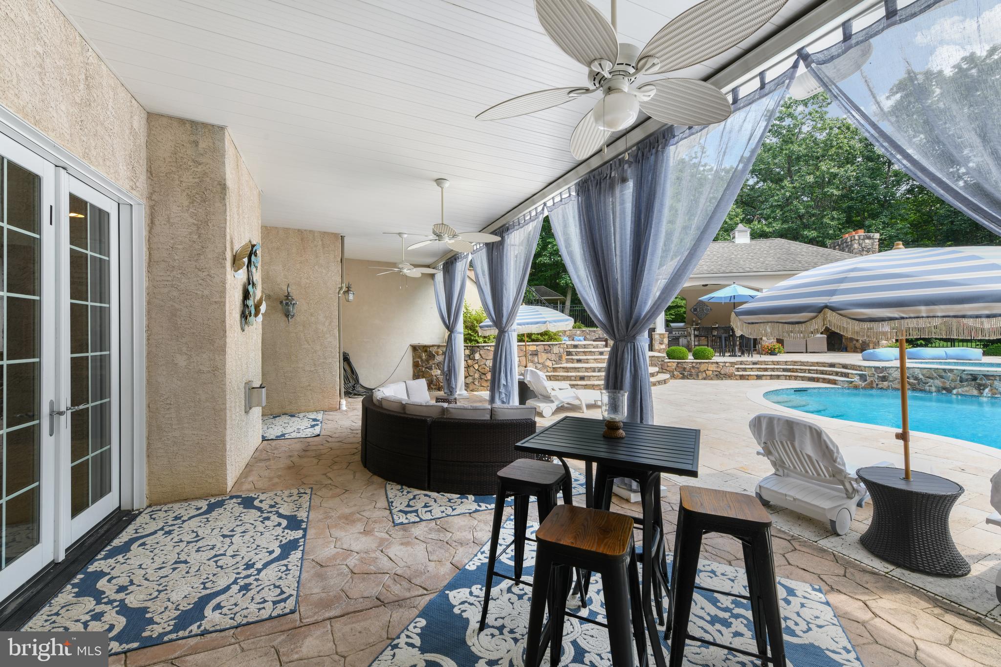 THE VINEYARDS - Residential