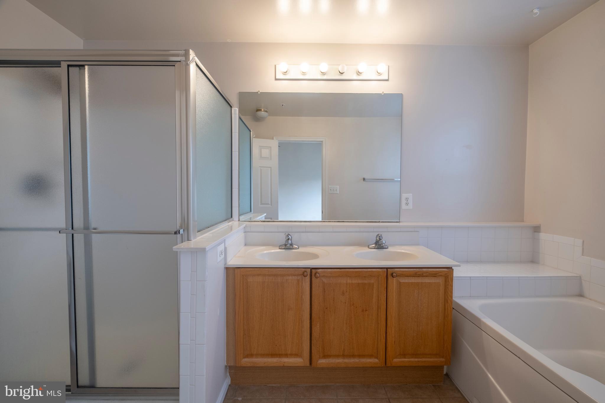 RIDGEVIEW II - Residential Lease