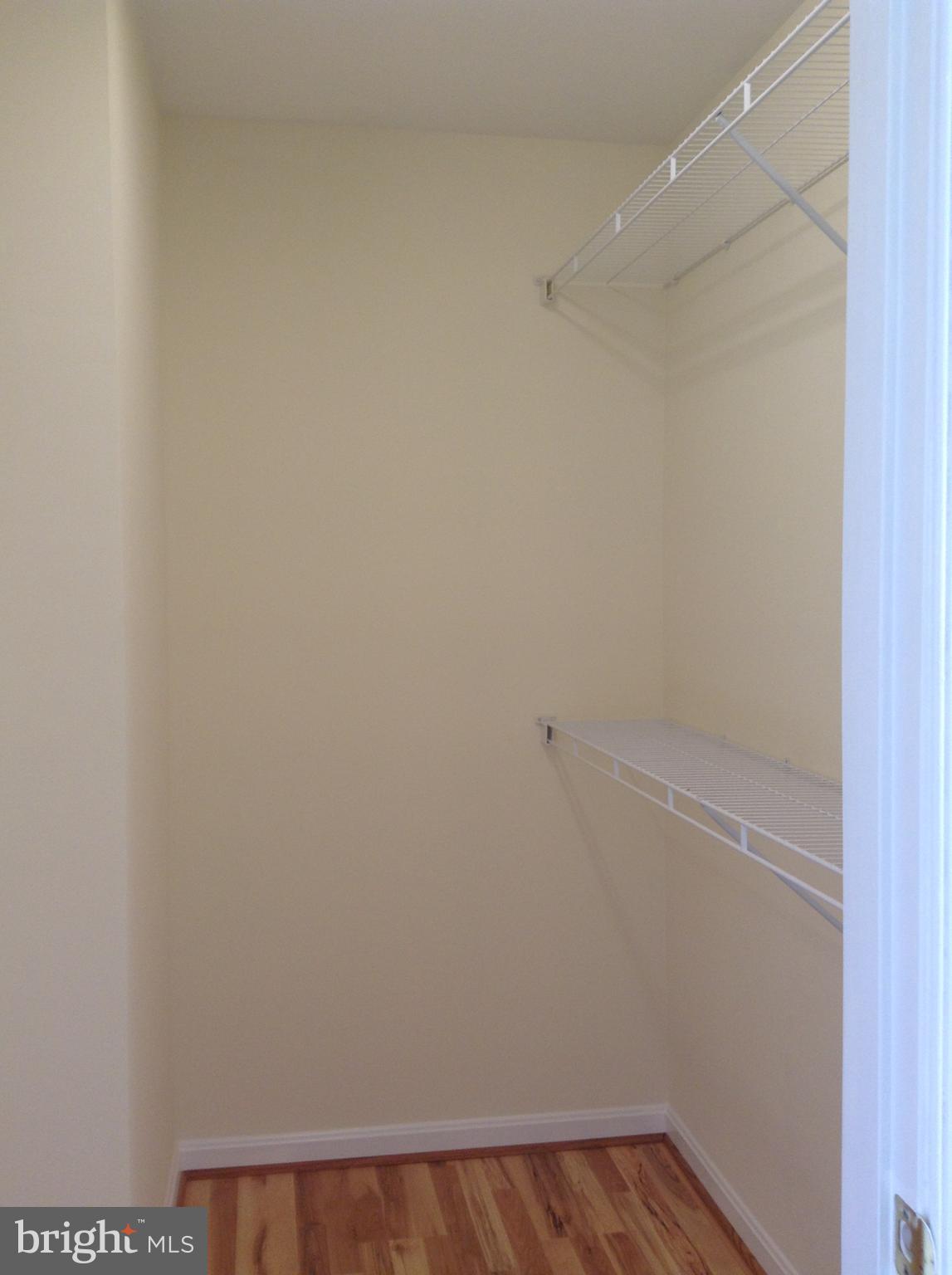 RIDGEVIEW II - Residential Lease