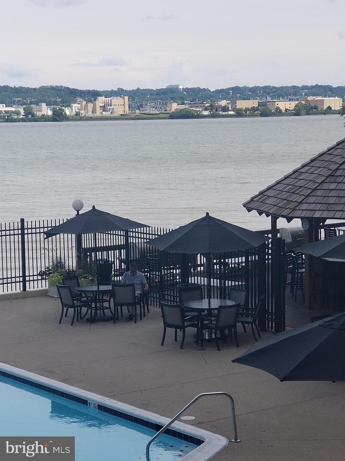 MARINA TOWERS - Residential Lease