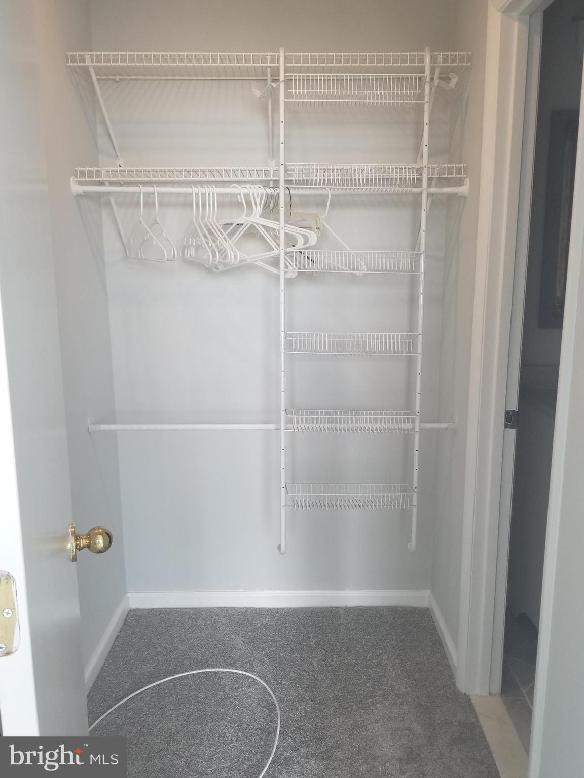 MARINA TOWERS - Residential Lease