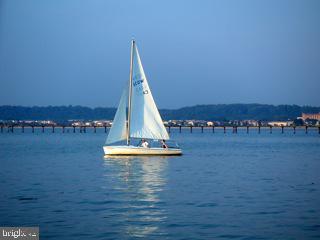 MARINA TOWERS - Residential Lease