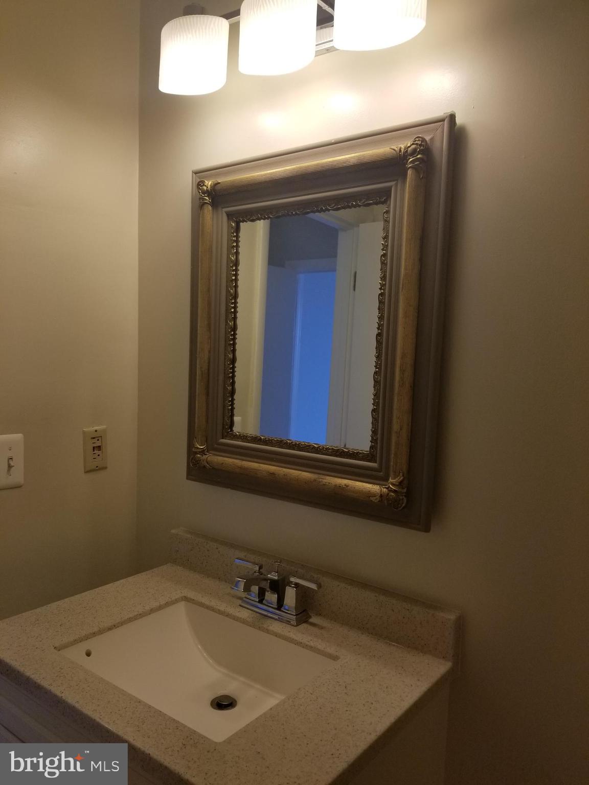 MARINA TOWERS - Residential Lease