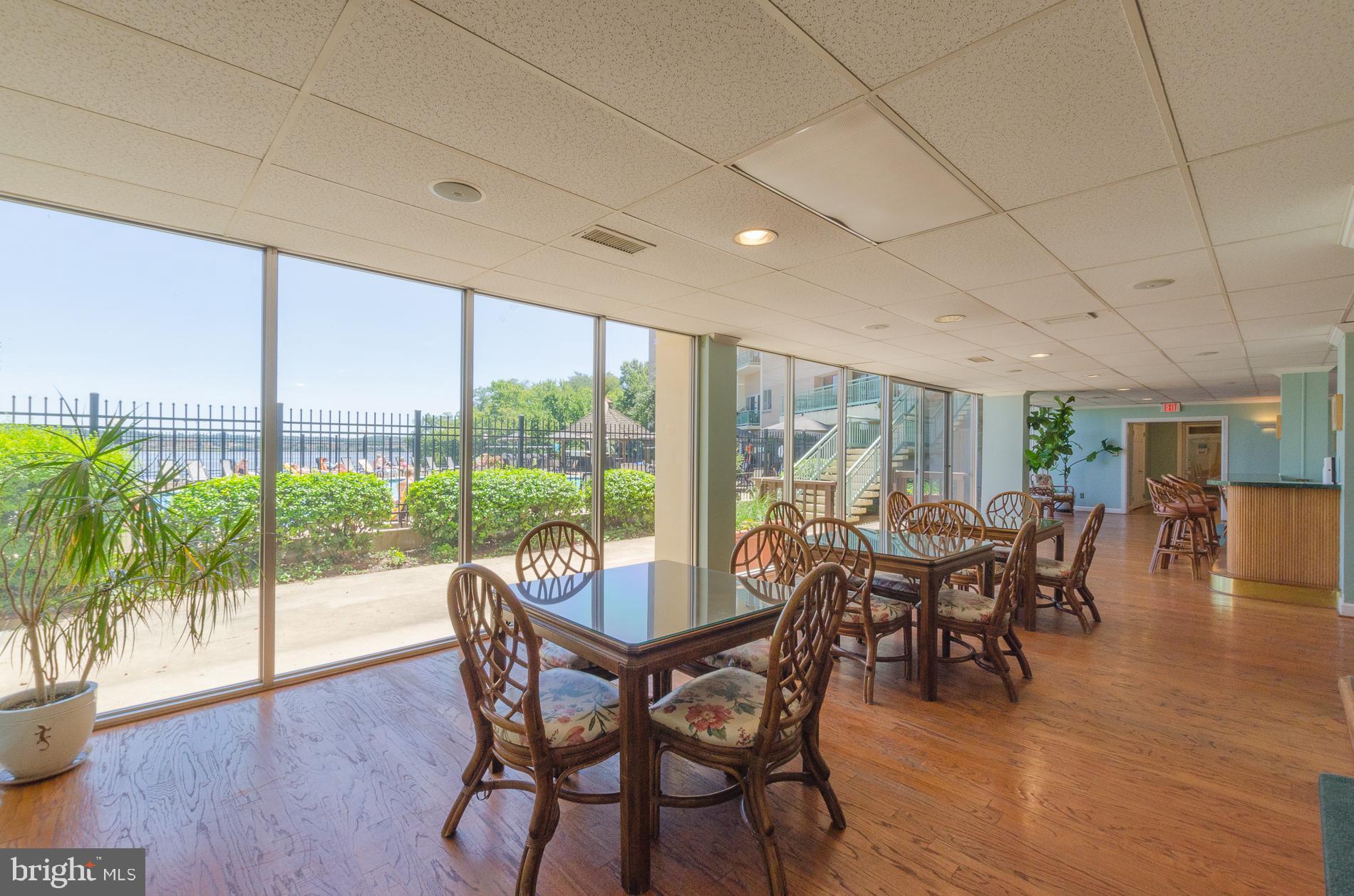 MARINA TOWERS - Residential Lease