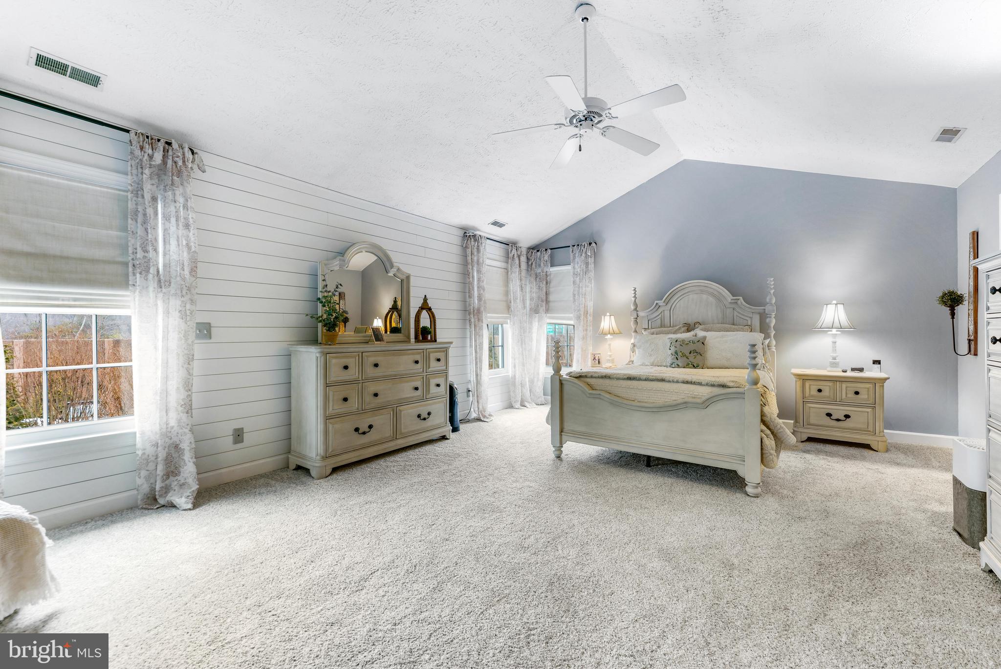 LAWYERS HILL - Residential