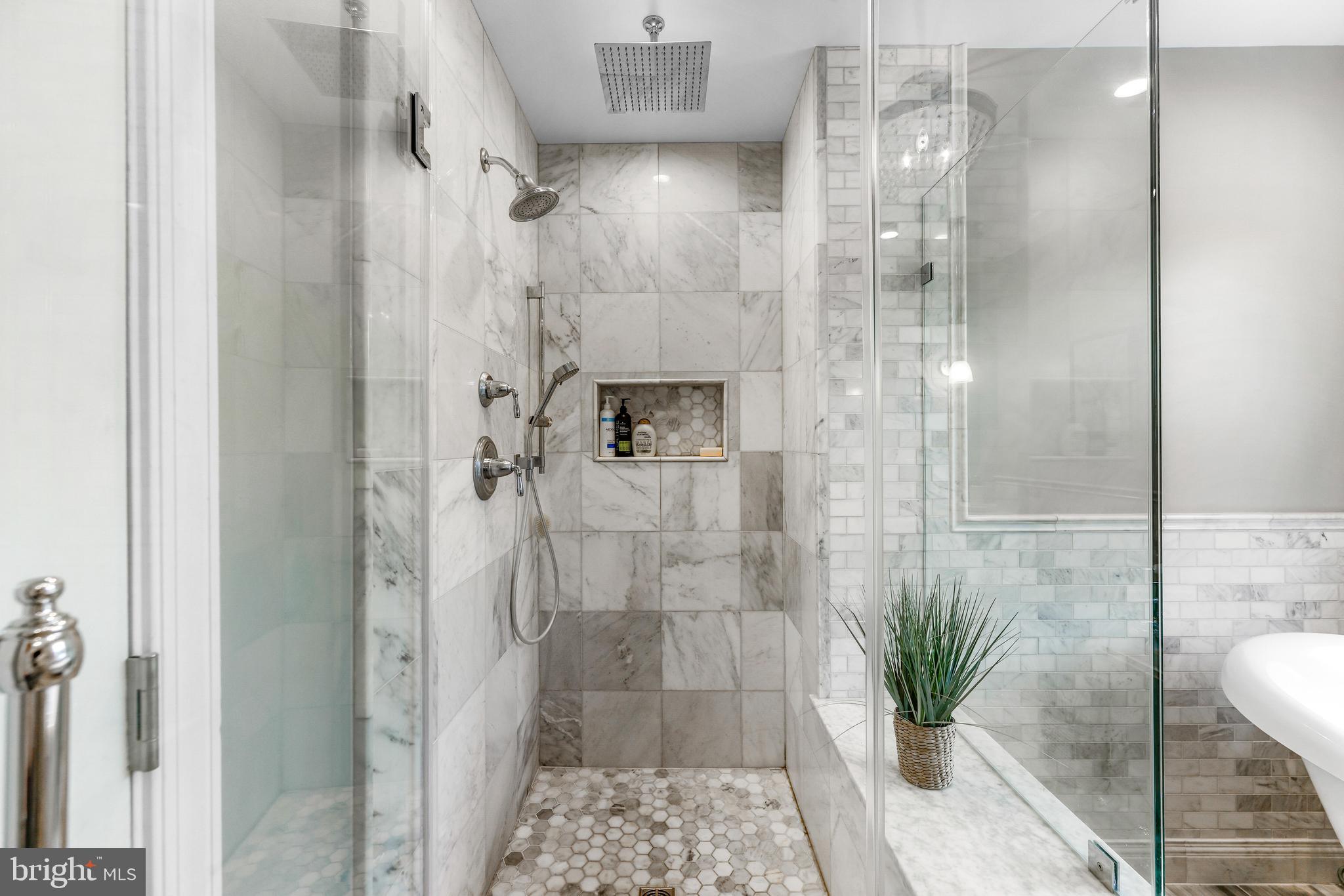 LAWYERS HILL - Residential