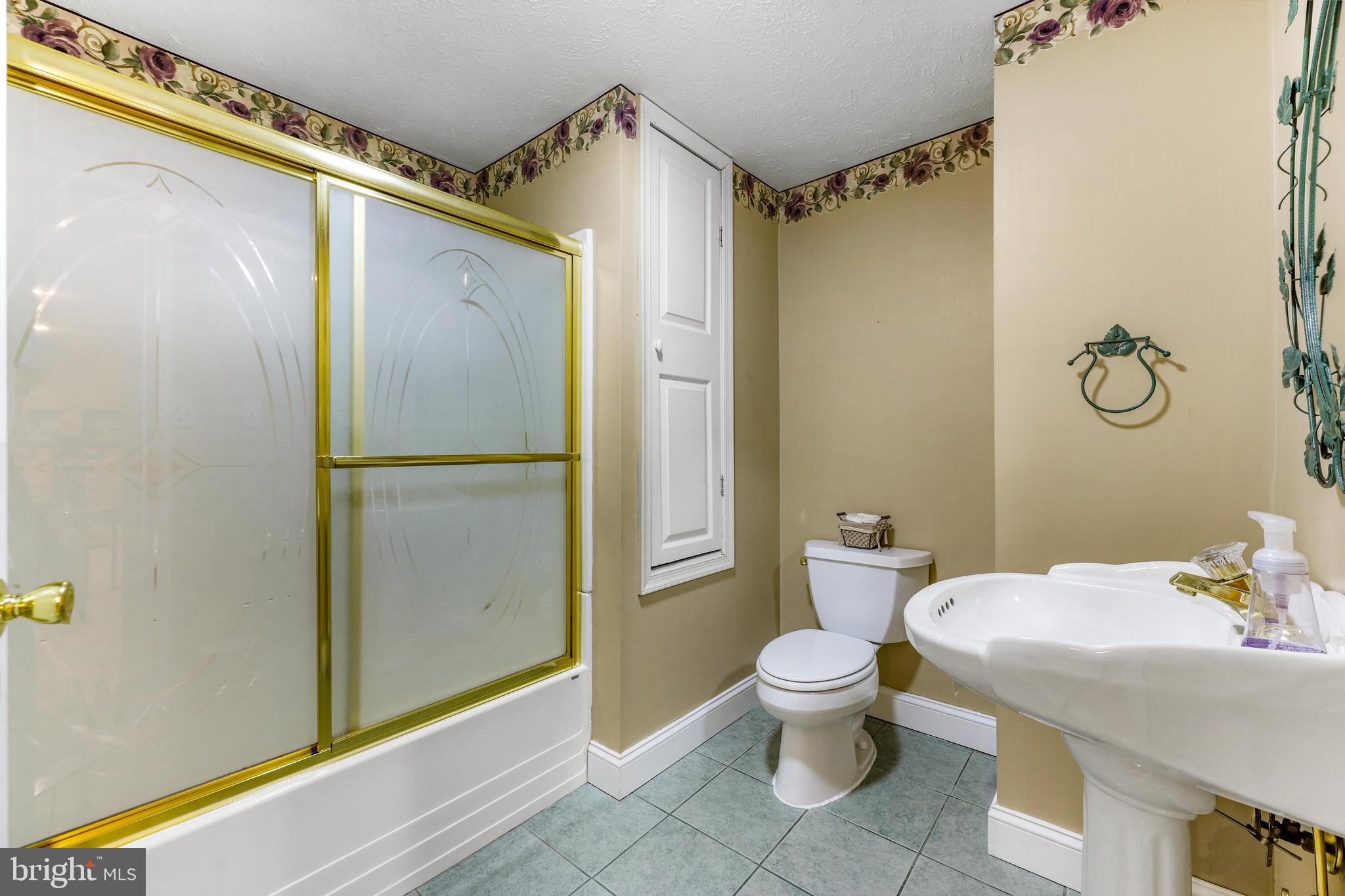 LAWYERS HILL - Residential