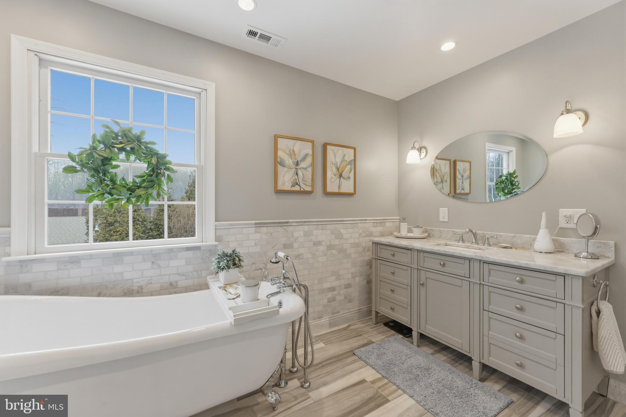 LAWYERS HILL - Residential