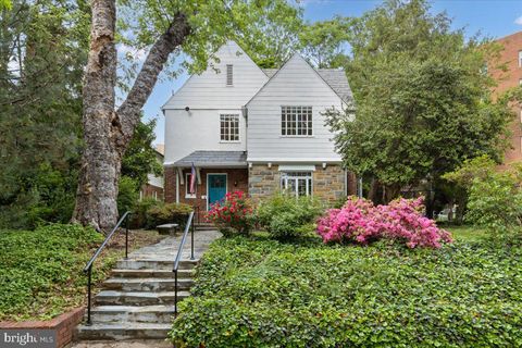3721 MASSACHUSETTS AVENUE NW WASHINGTON DC 20016