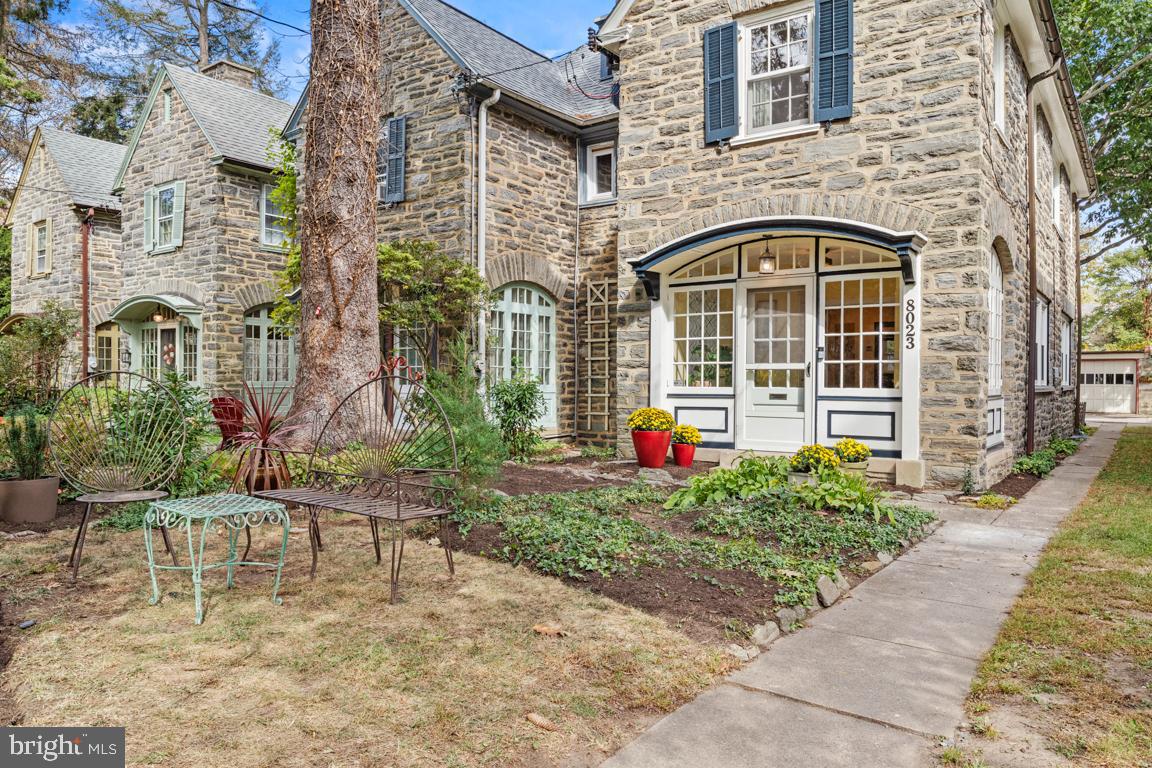 8023 SEMINOLE STREET